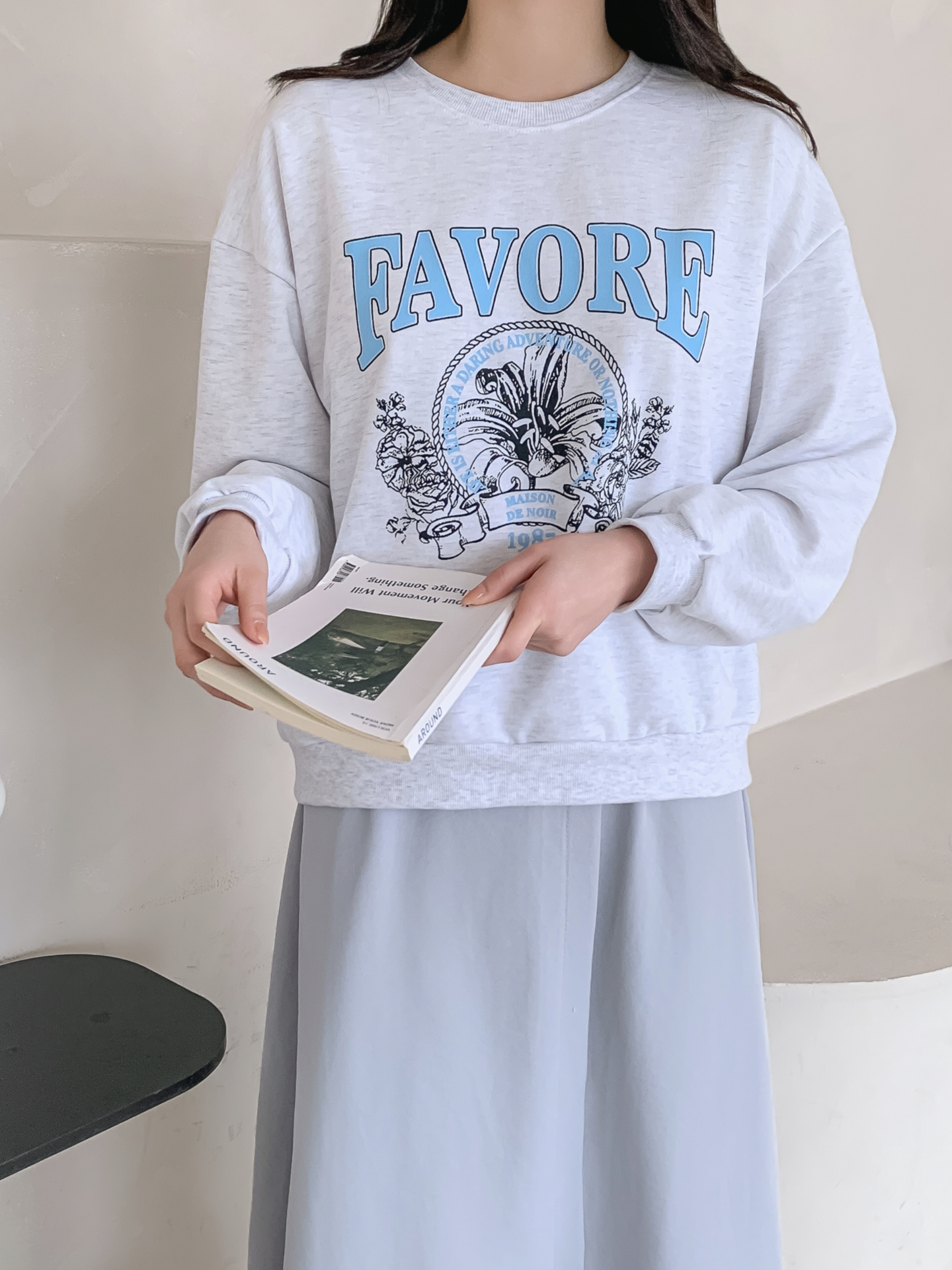 ラウンドネックルーズ長袖プリントスウェット | 詳細画像23