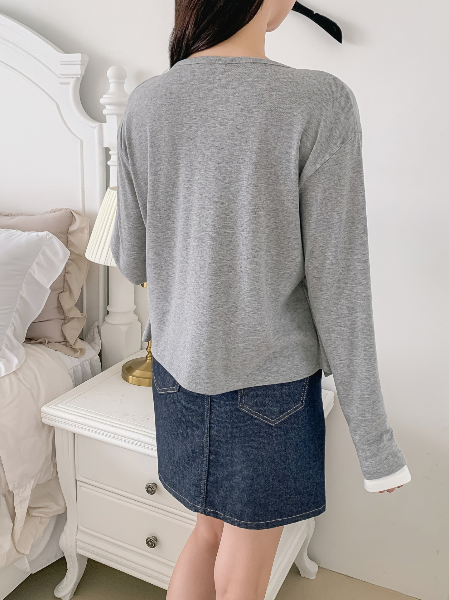 ラウンドネックレイヤード風ハーフボタン長袖無地Tシャツ | 詳細画像18