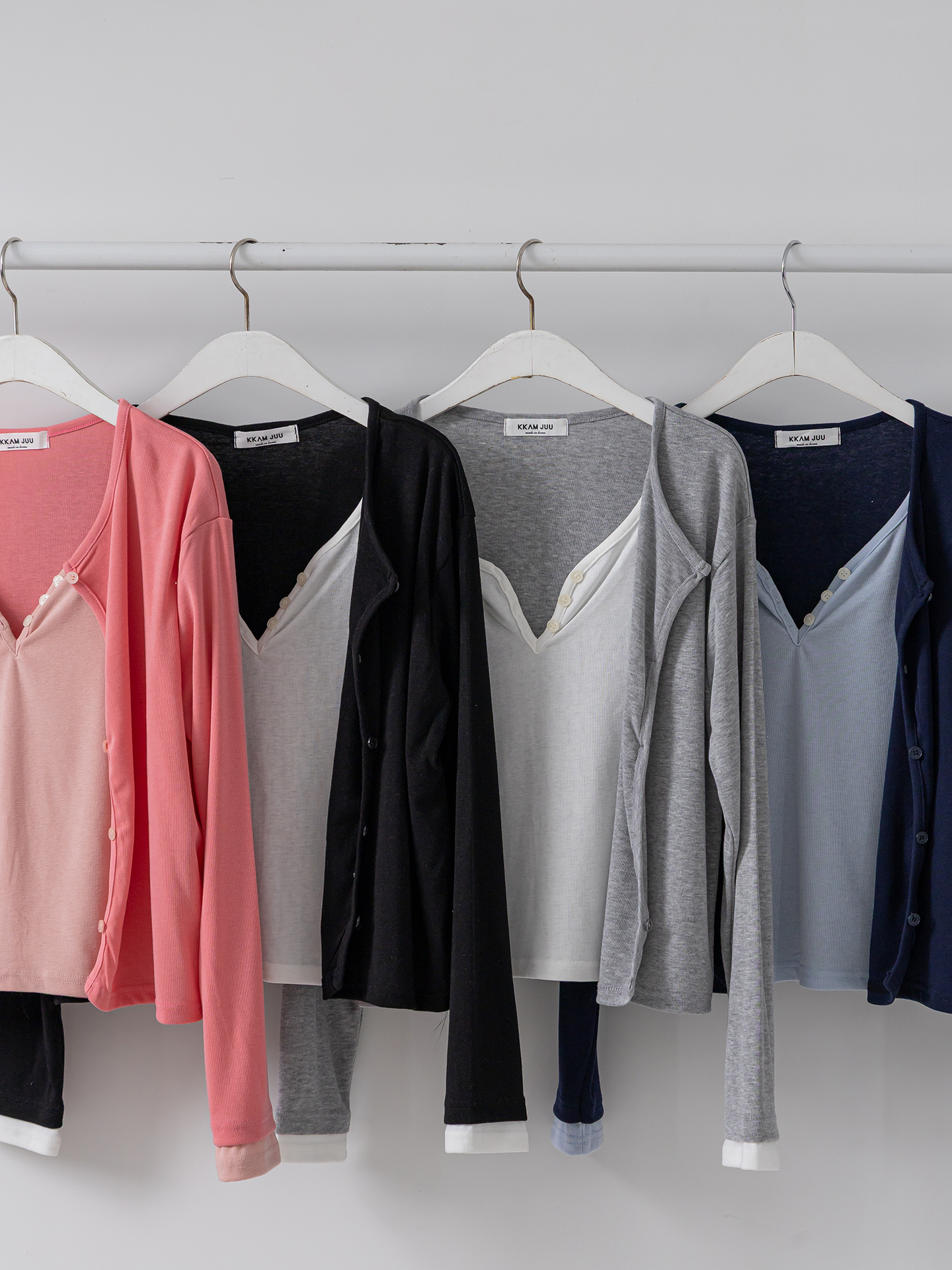 ラウンドネックレイヤード風ハーフボタン長袖無地Tシャツ | 詳細画像34