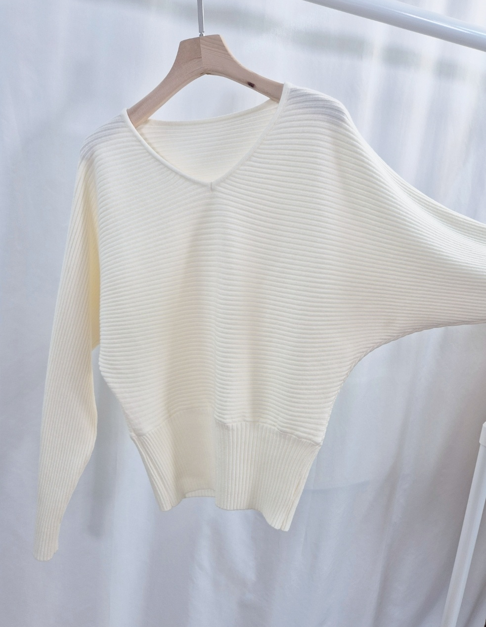 Vネックラグランルーズ長袖ボーダーニット | 詳細画像14