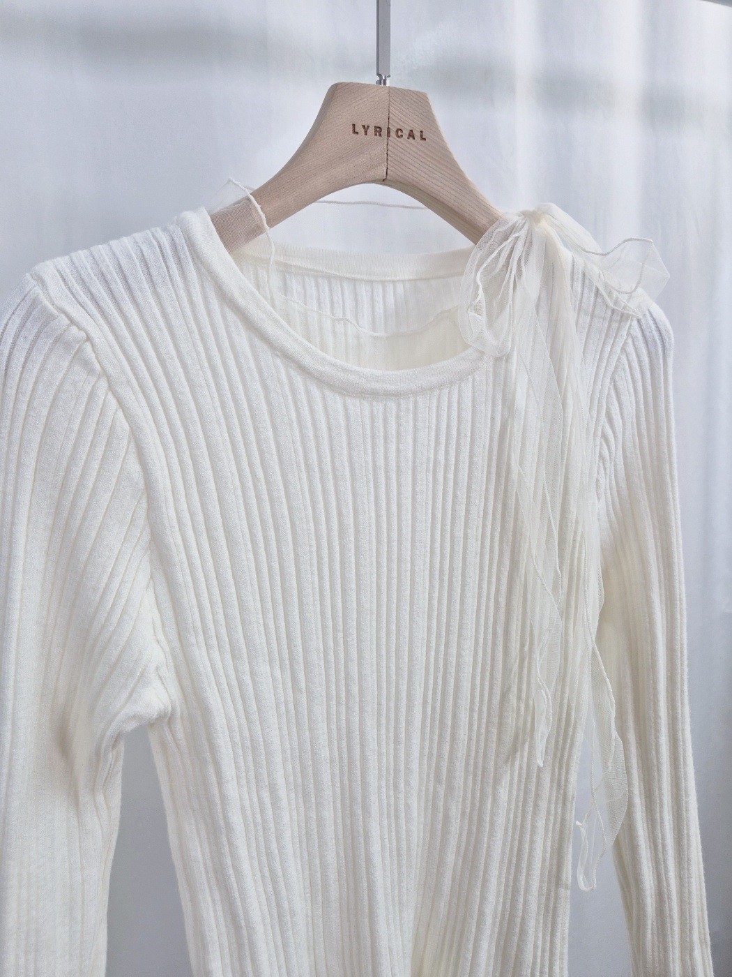 リブレースコンビリボンラウンドネックフリルスリム長袖ニット | 詳細画像10