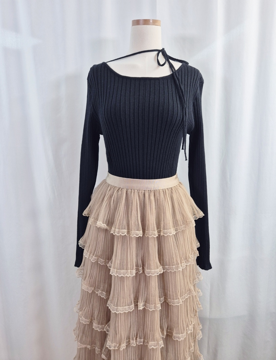 リブストラップラウンドネックスリム長袖ニット | 詳細画像14