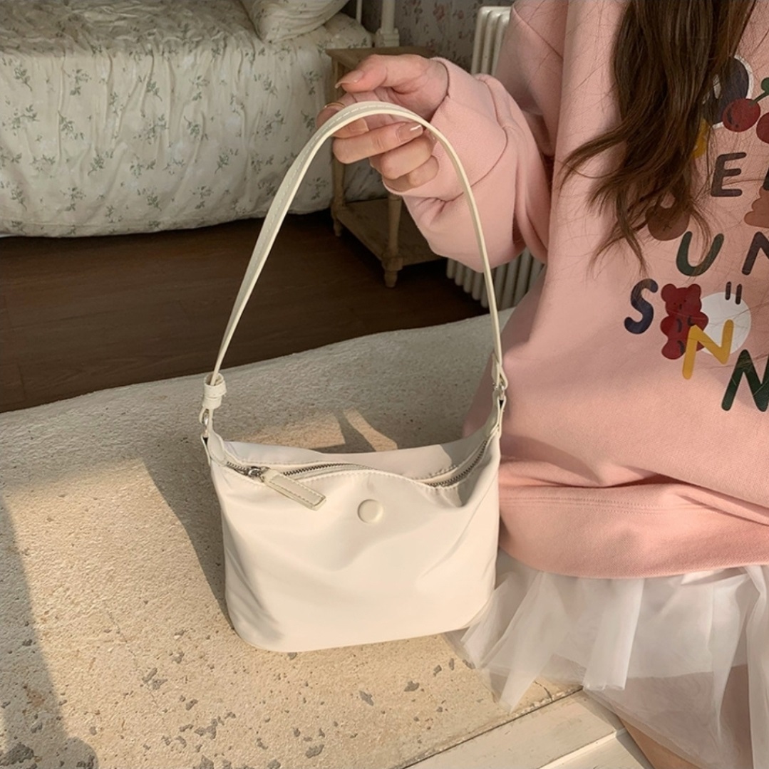 ジップアップバックルDリング無地ショルダーバッグ | 詳細画像5