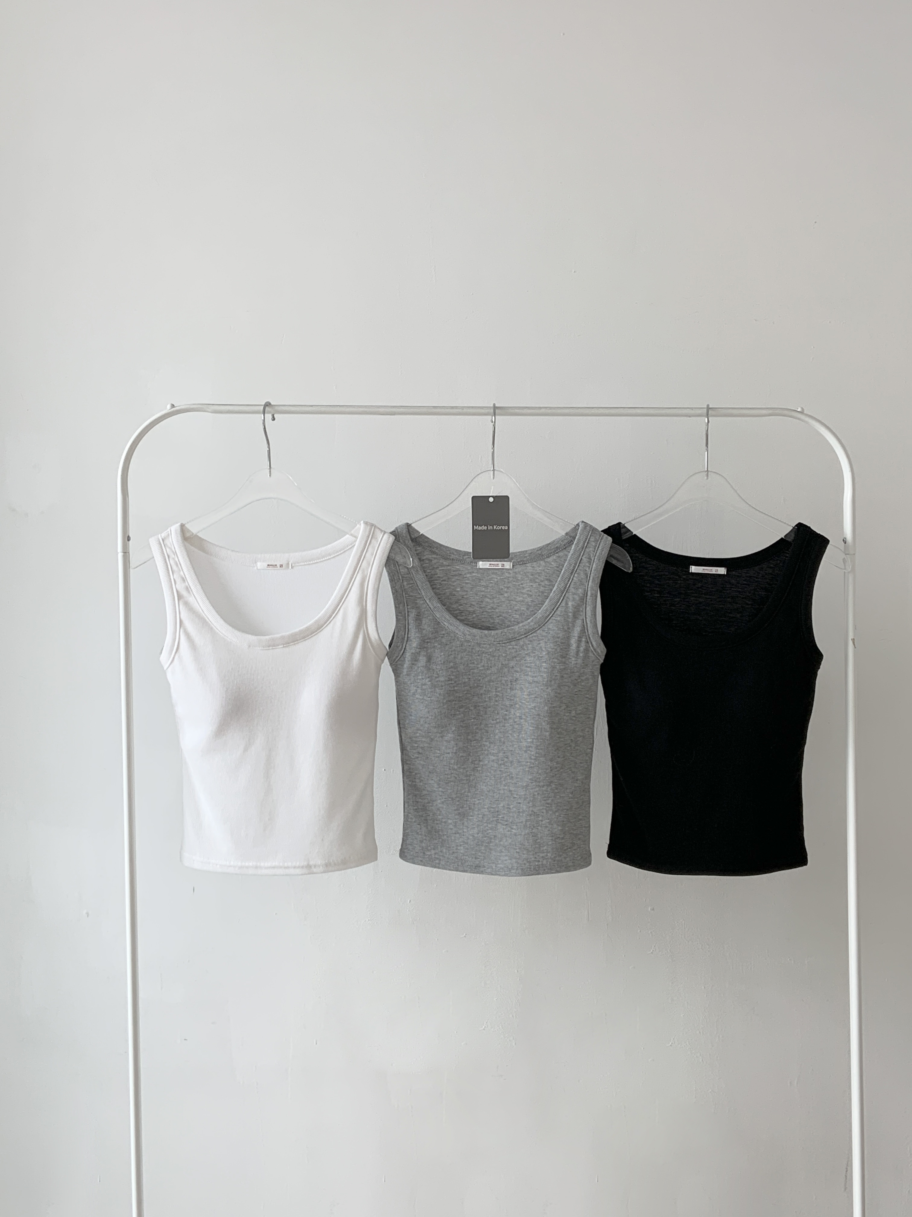 リブUネックカップスリムセミクロップド無地ノースリーブ | 詳細画像19