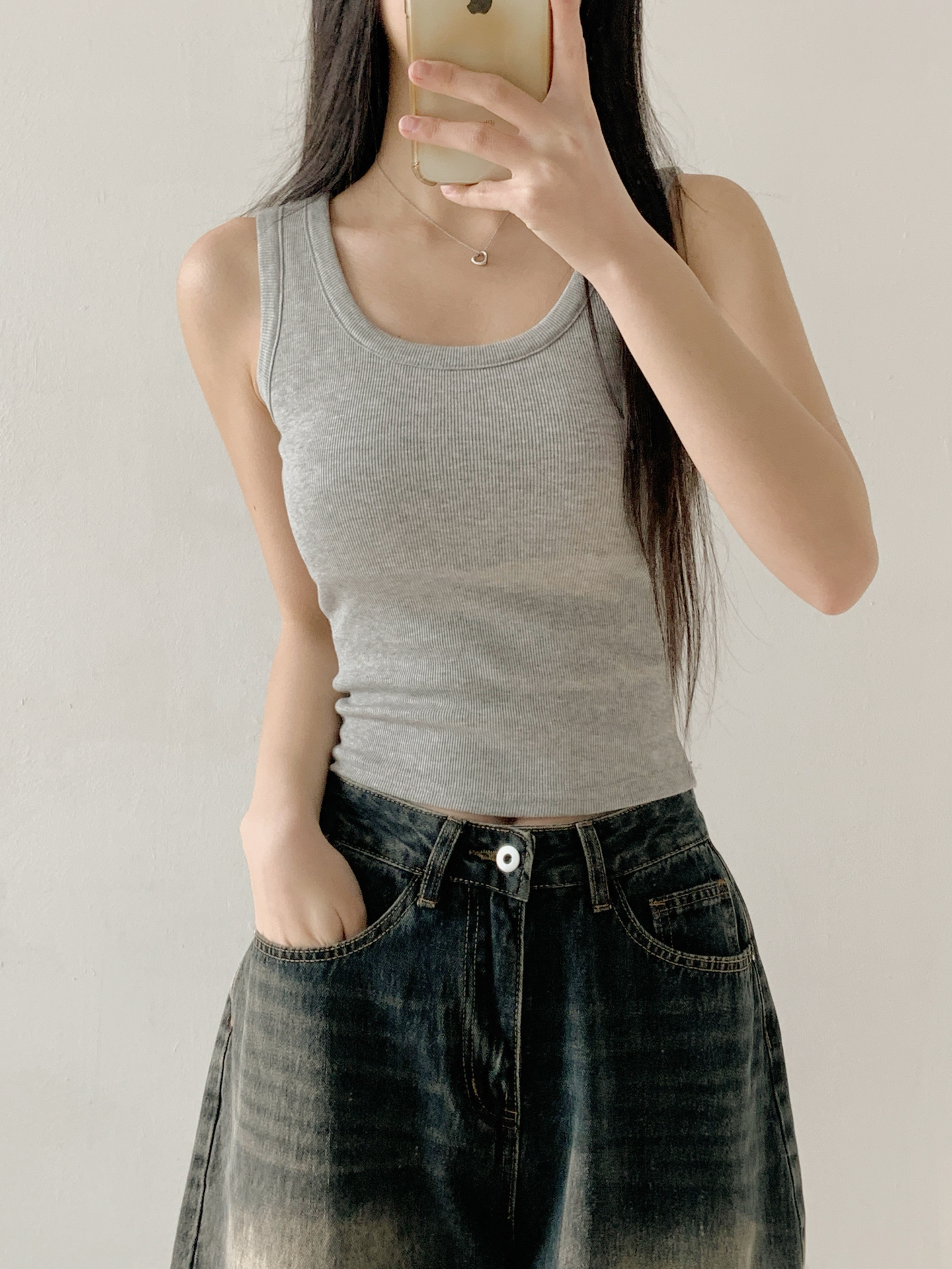 リブUネックカップスリムセミクロップド無地ノースリーブ | 詳細画像12
