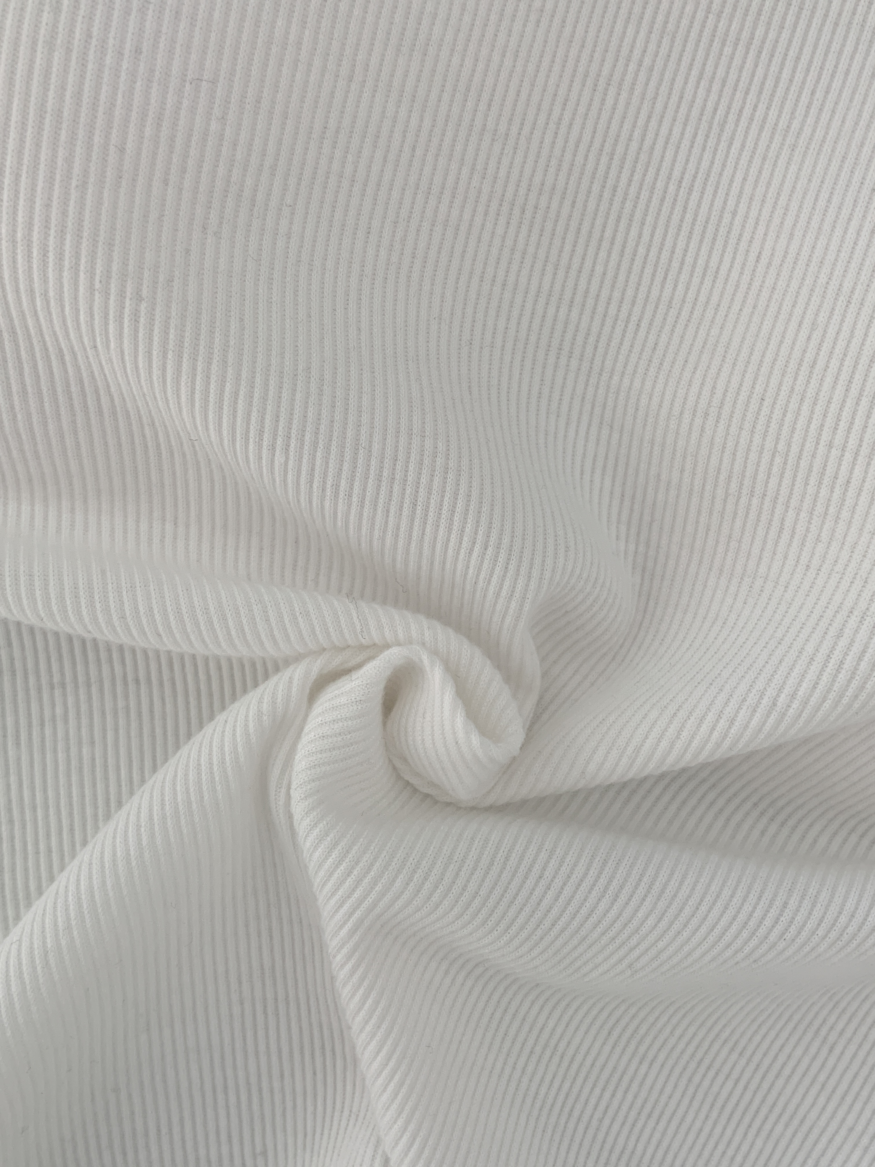 リブUネックカップスリムセミクロップド無地ノースリーブ | 詳細画像18