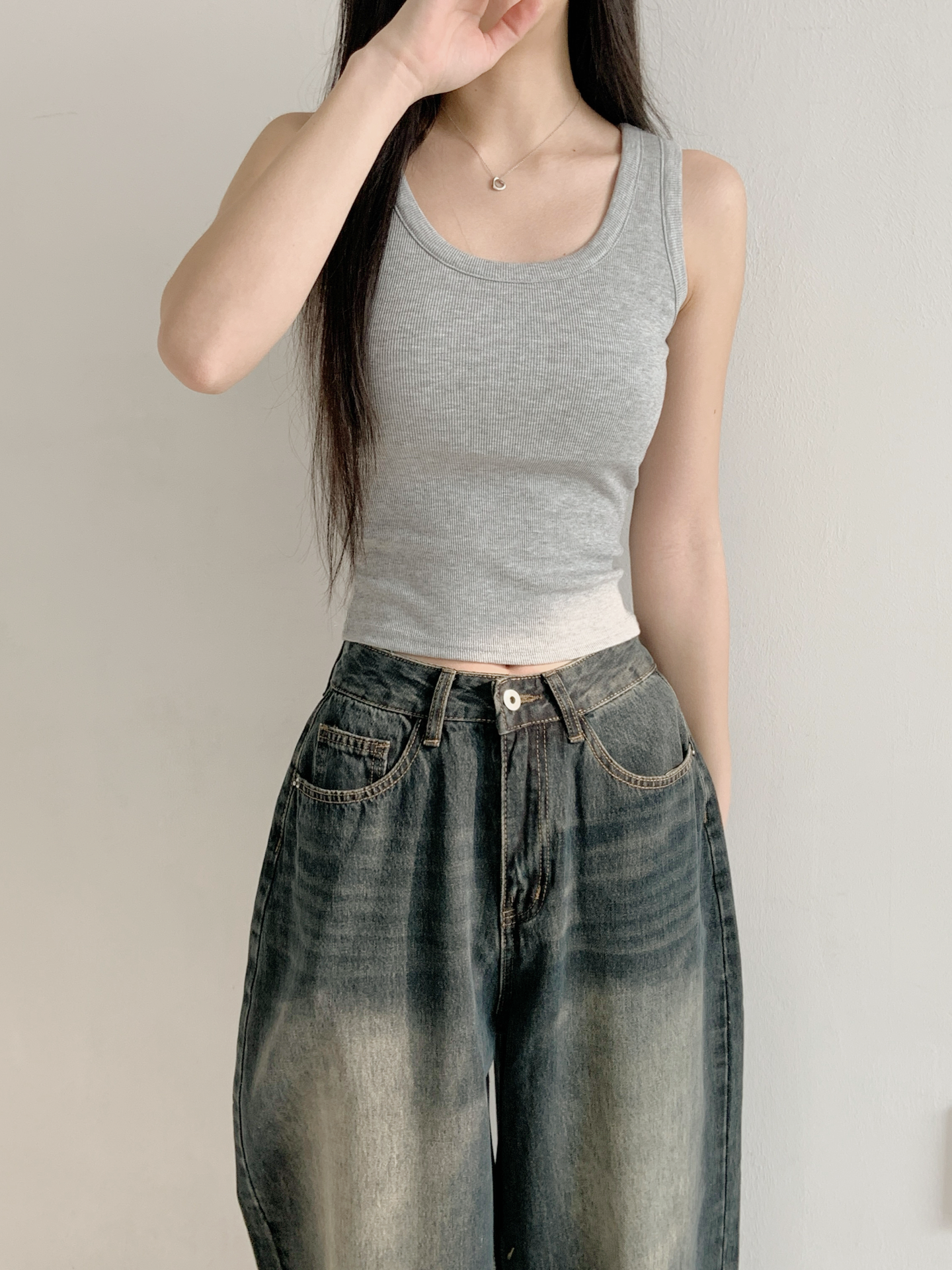 リブUネックカップスリムセミクロップド無地ノースリーブ | 詳細画像9