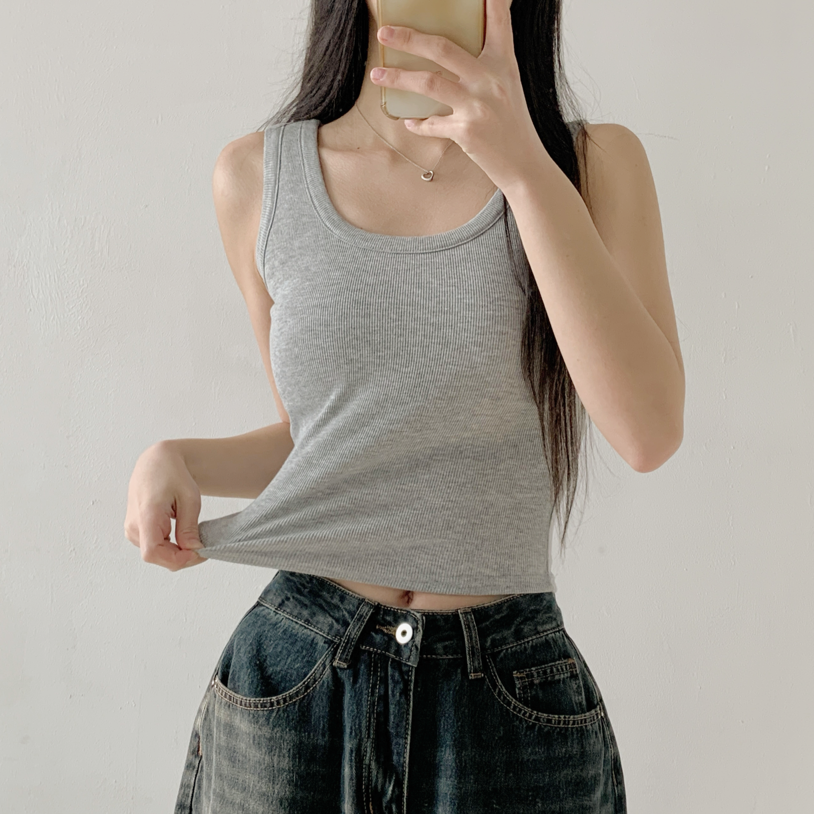 リブUネックカップスリムセミクロップド無地ノースリーブ | 詳細画像10