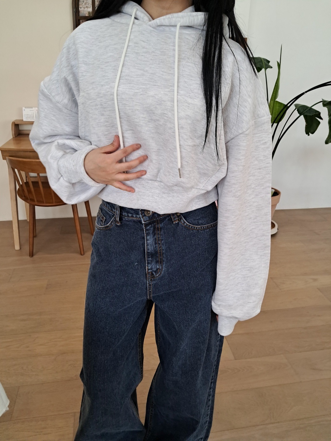 フードドローストリングクロップドルーズ長袖無地パーカー | 詳細画像2