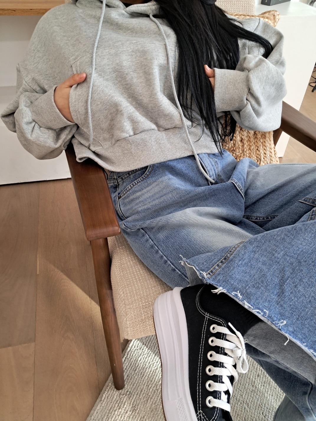 フードドローストリングクロップドルーズ長袖無地パーカー | 詳細画像6