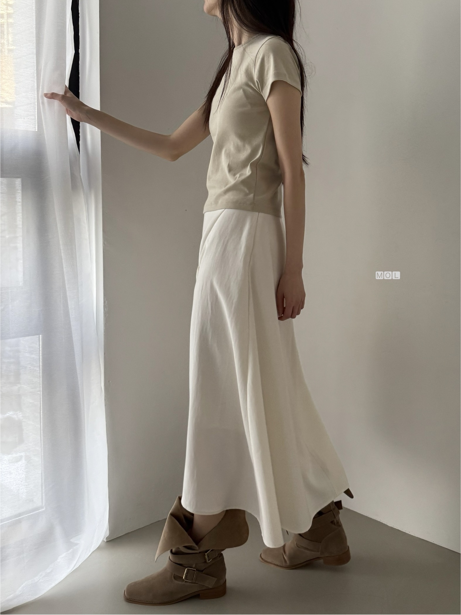 バックゴムロングアンバランスギャザーフレア無地スカート | 詳細画像16