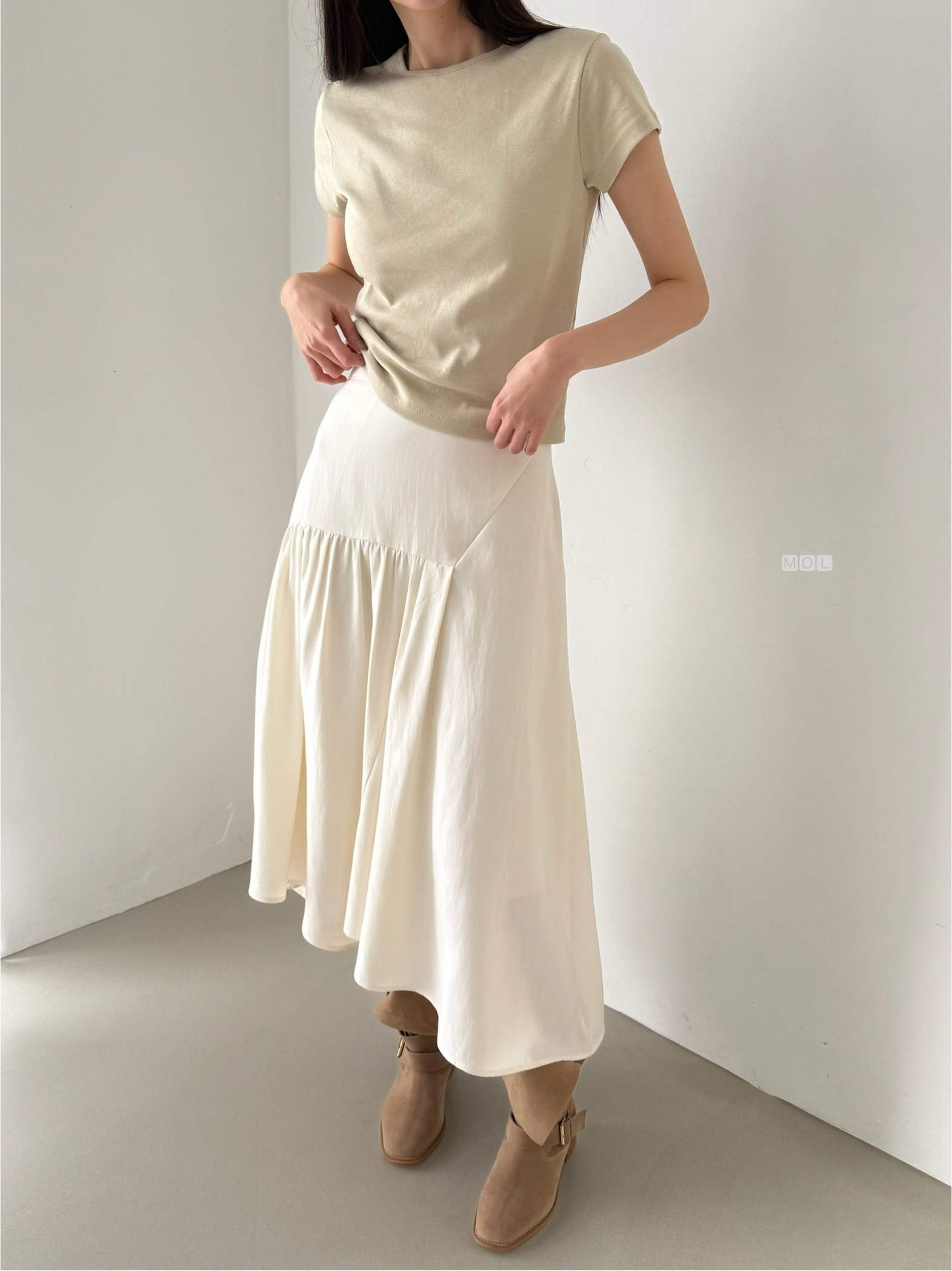 バックゴムロングアンバランスギャザーフレア無地スカート | 詳細画像15