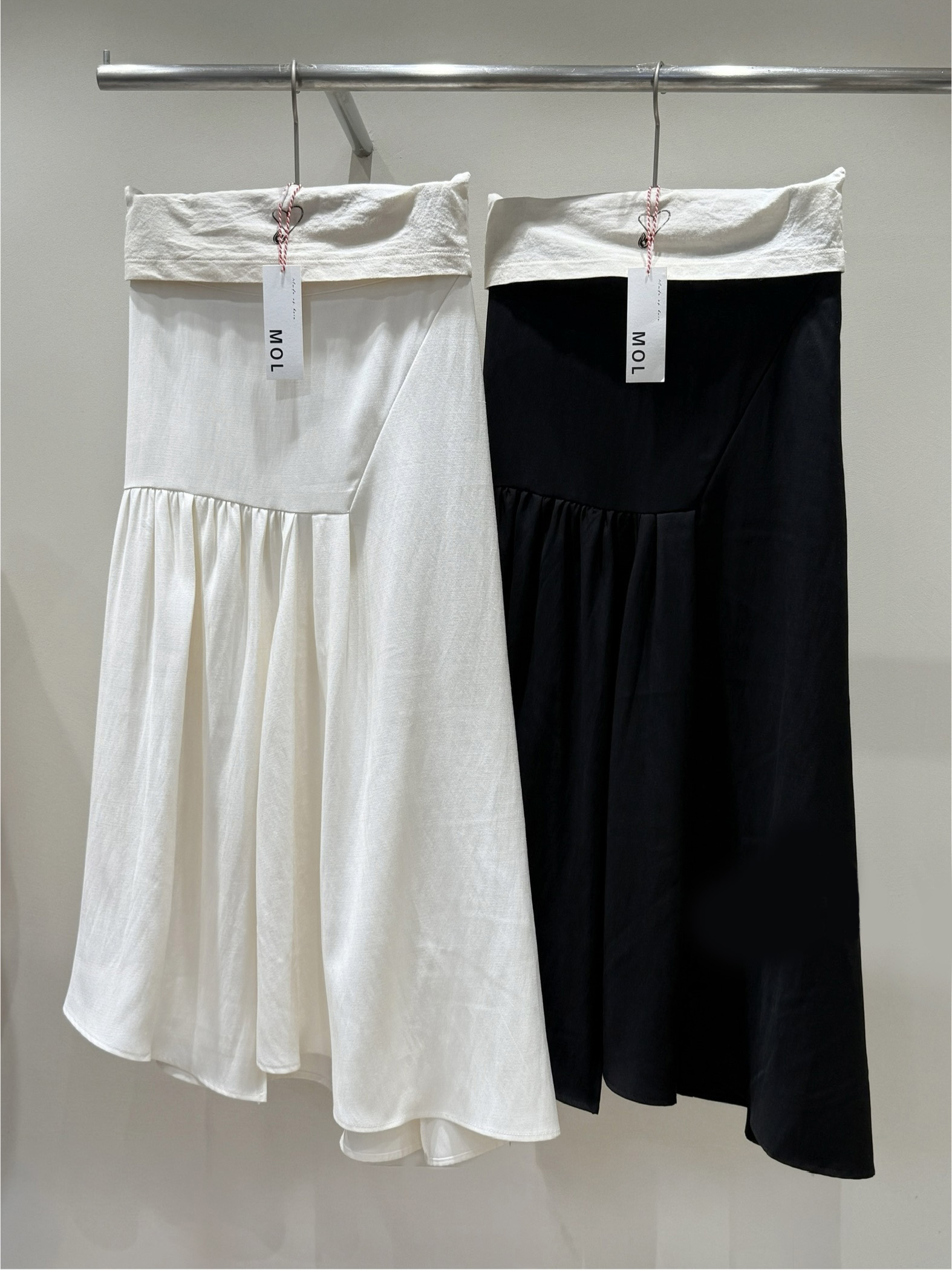 バックゴムロングアンバランスギャザーフレア無地スカート | 詳細画像33