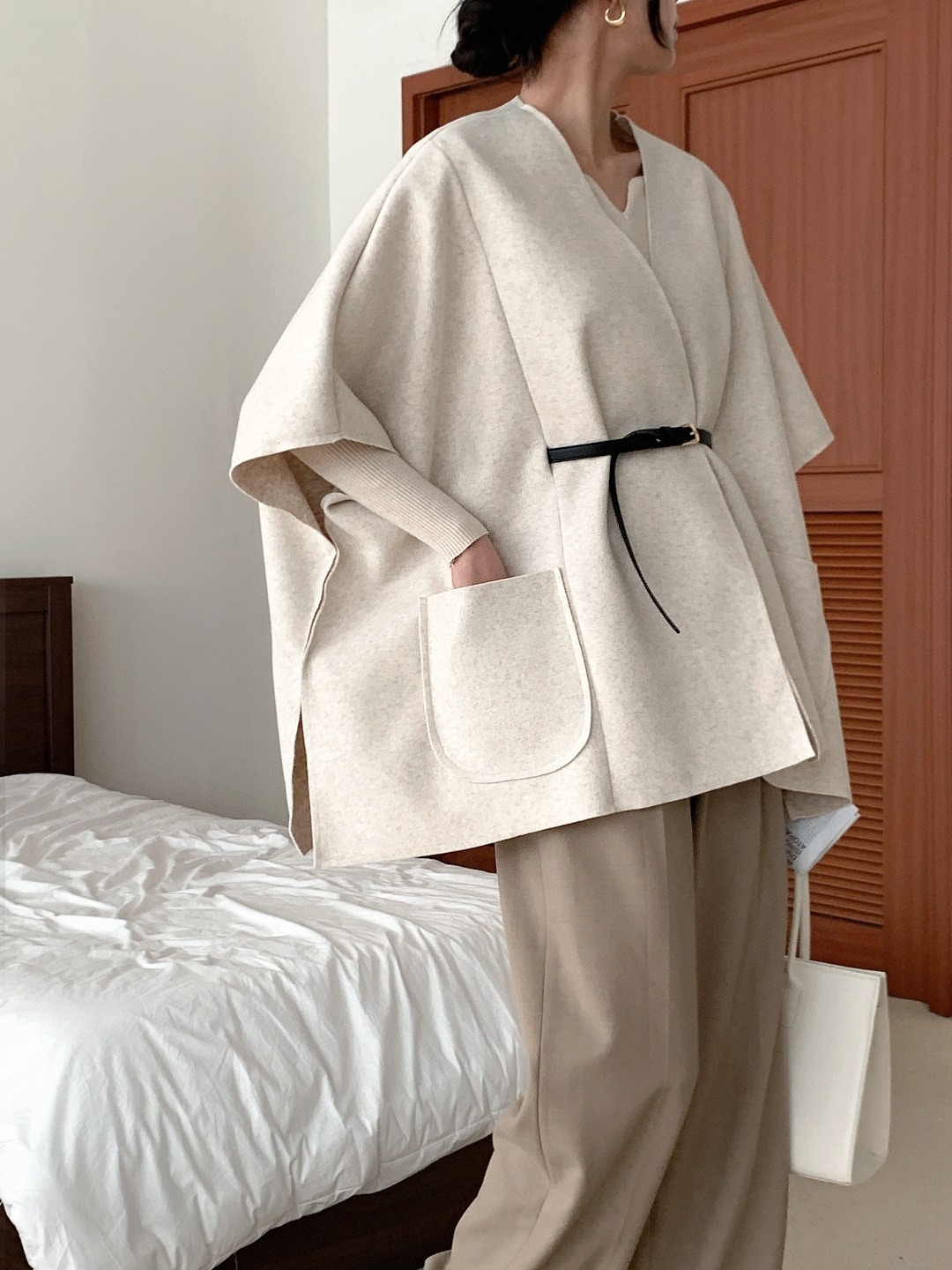 Vネックフレンチスリーブオーバーサイズミディアウトポケットショールカラー無地ジャケットベストベルト付 | 詳細画像13