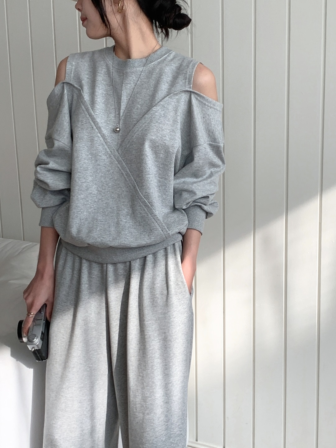 ラウンドネックウエストゴムルーズオープンショルダー長袖ワイド無地ツーピース(トップス、ボトムス)パンツTシャツ | 詳細画像11