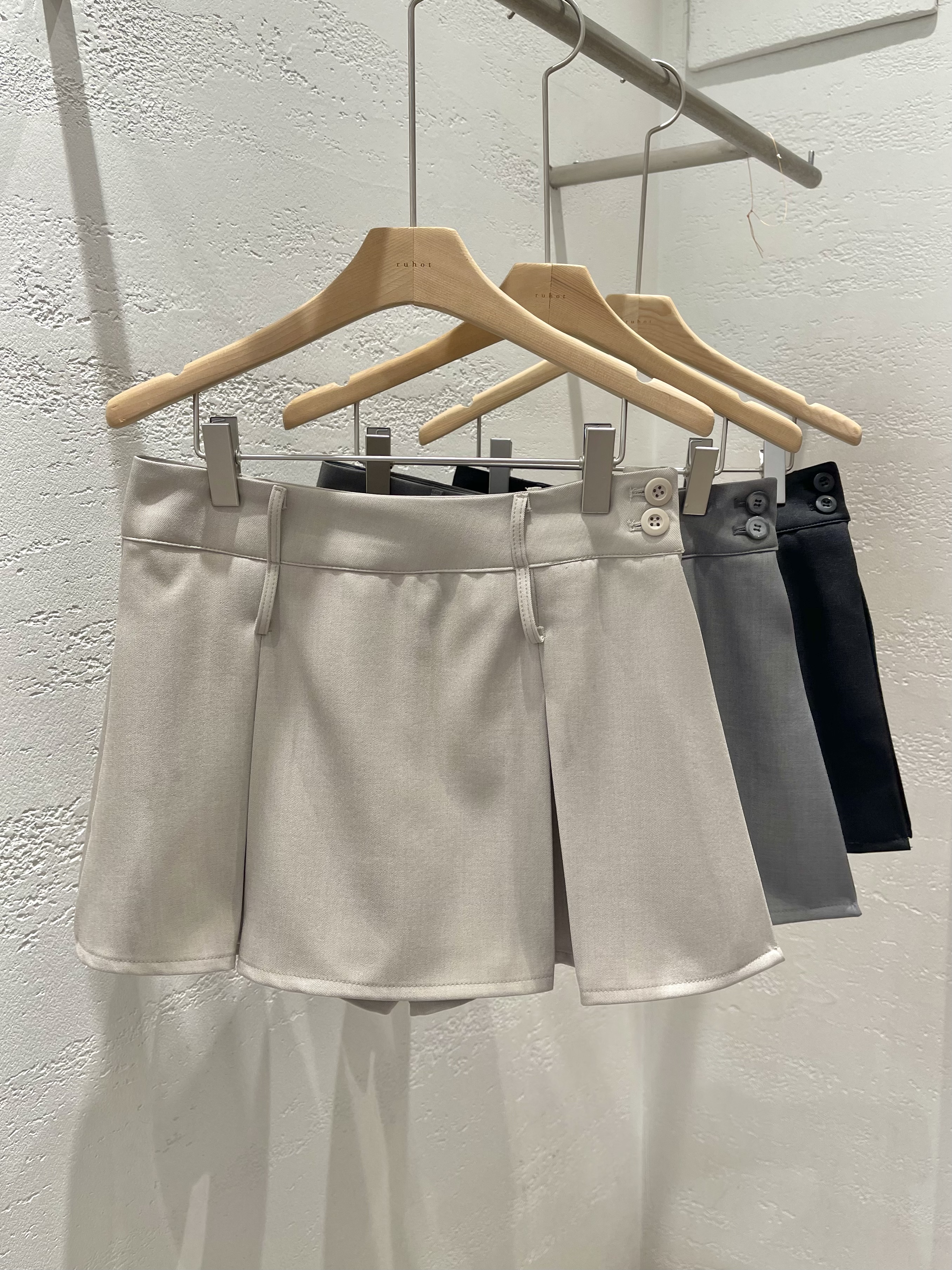 スリットピンタックAラインミニループダブルボタン無地スカートパンツ | 詳細画像21