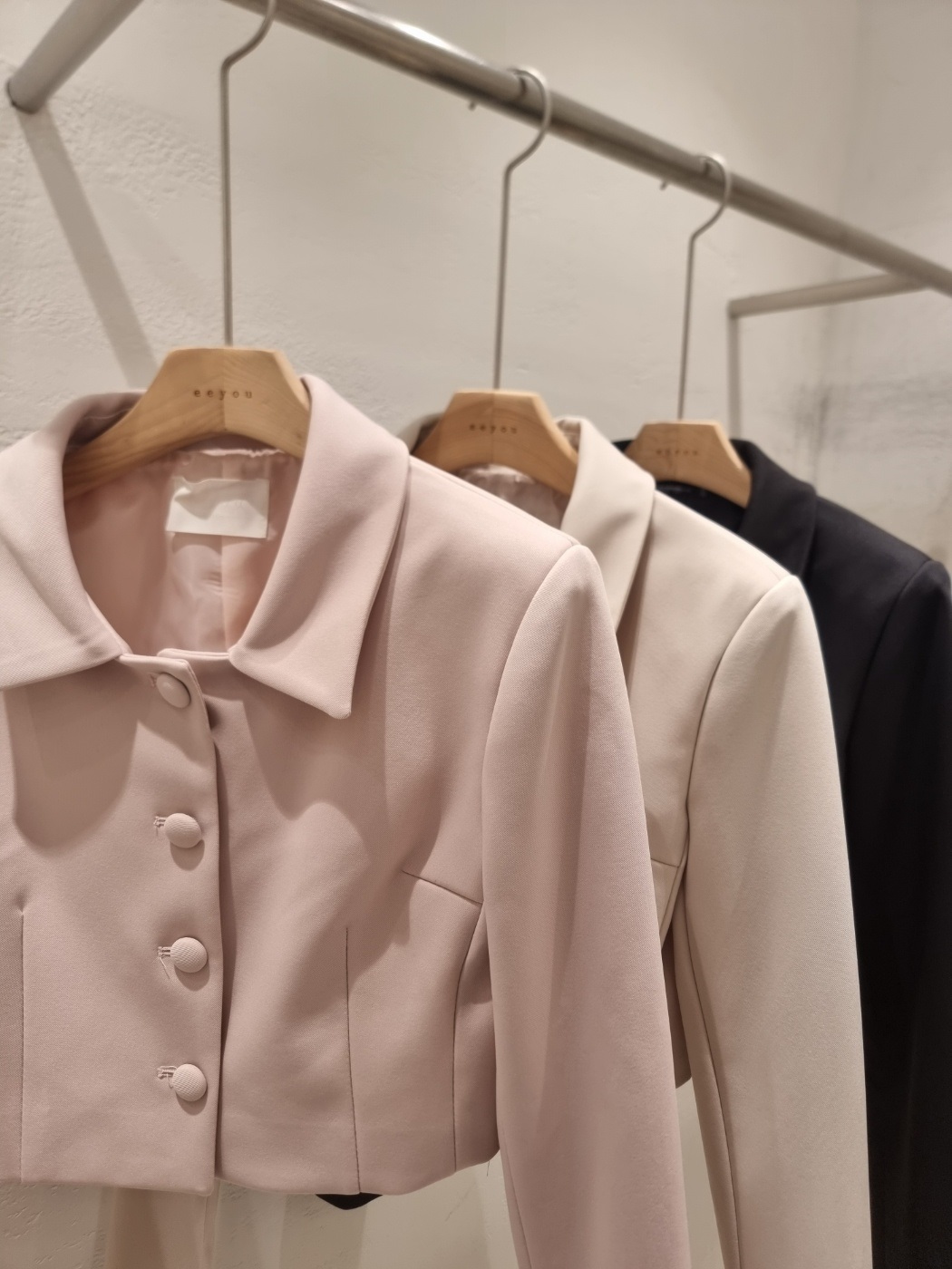 ボタンカラー肩パッドクロップド長袖無地ジャケットスカーフ付 | 詳細画像21