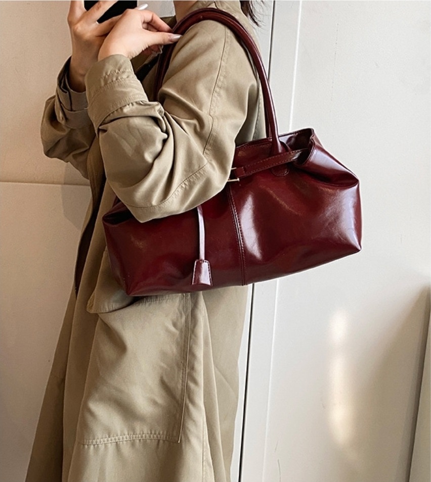 レザー調ドローストリングマグネットボタントートバッグ | 詳細画像4