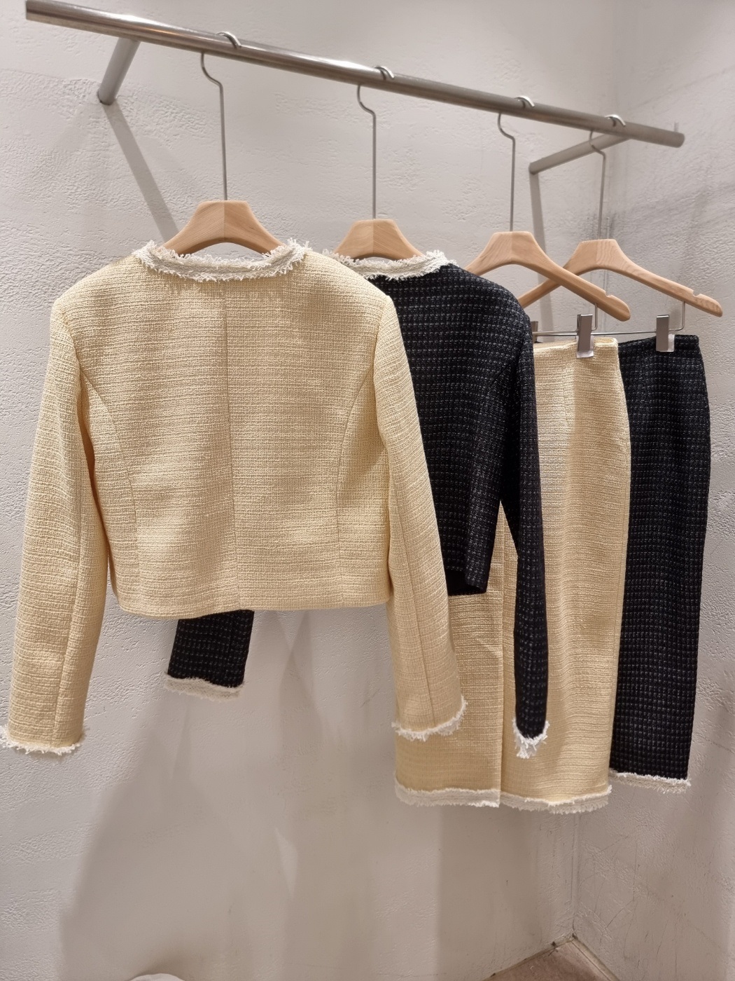 ツイードラウンドネックスリットフリンジ肩パッドクロップド長袖アウトポケットHライン(ロング丈)配色ツーピース(トップス、ボトムス)スカートジャケット | 詳細画像22