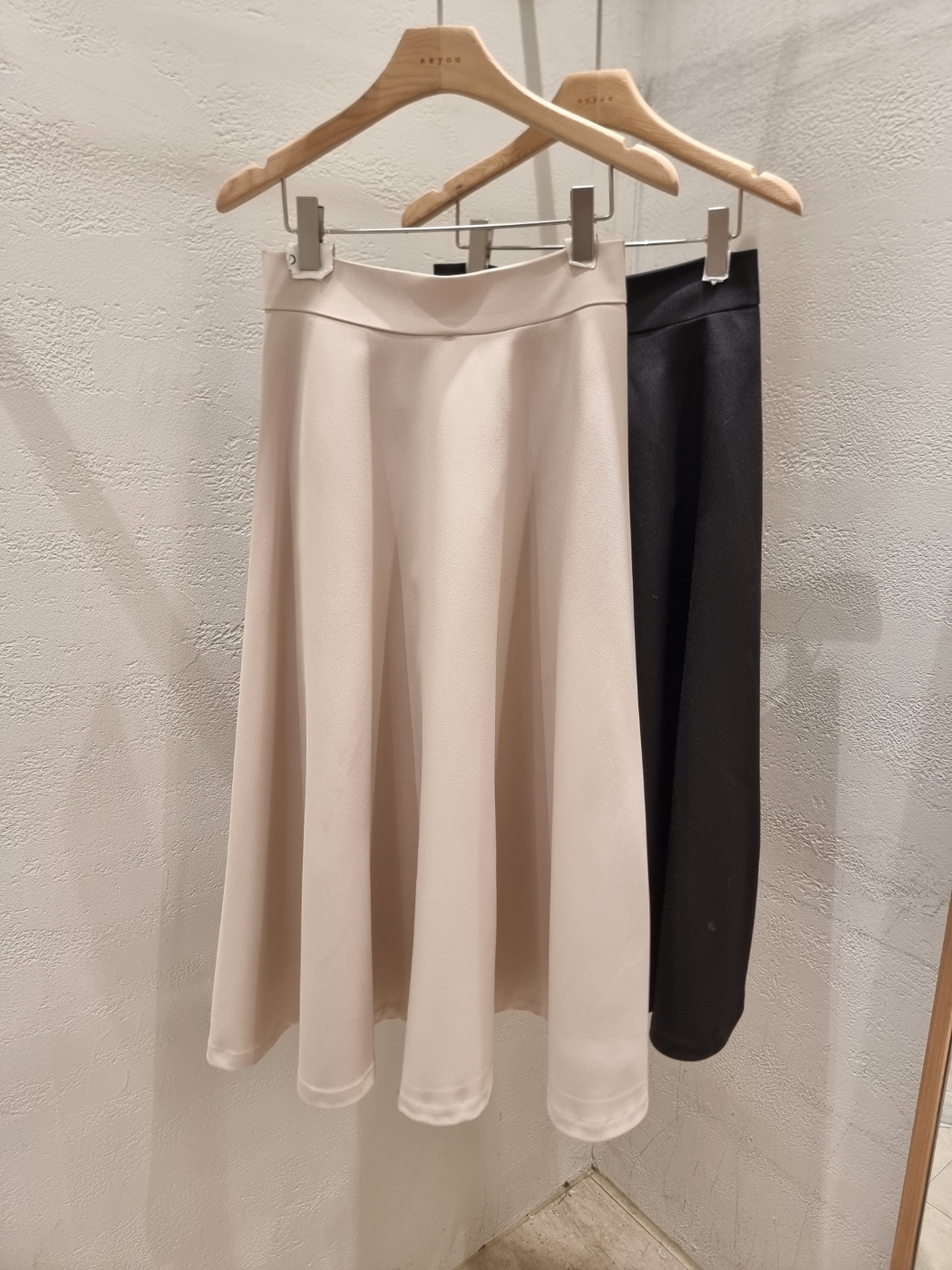 カラー肩パッドラインパフスリーブクロップドロングルーズ長袖ビジューボタンフレアAラインボタンスリーブ無地ツーピース(トップス、ボトムス)スカートジャケット | 詳細画像24