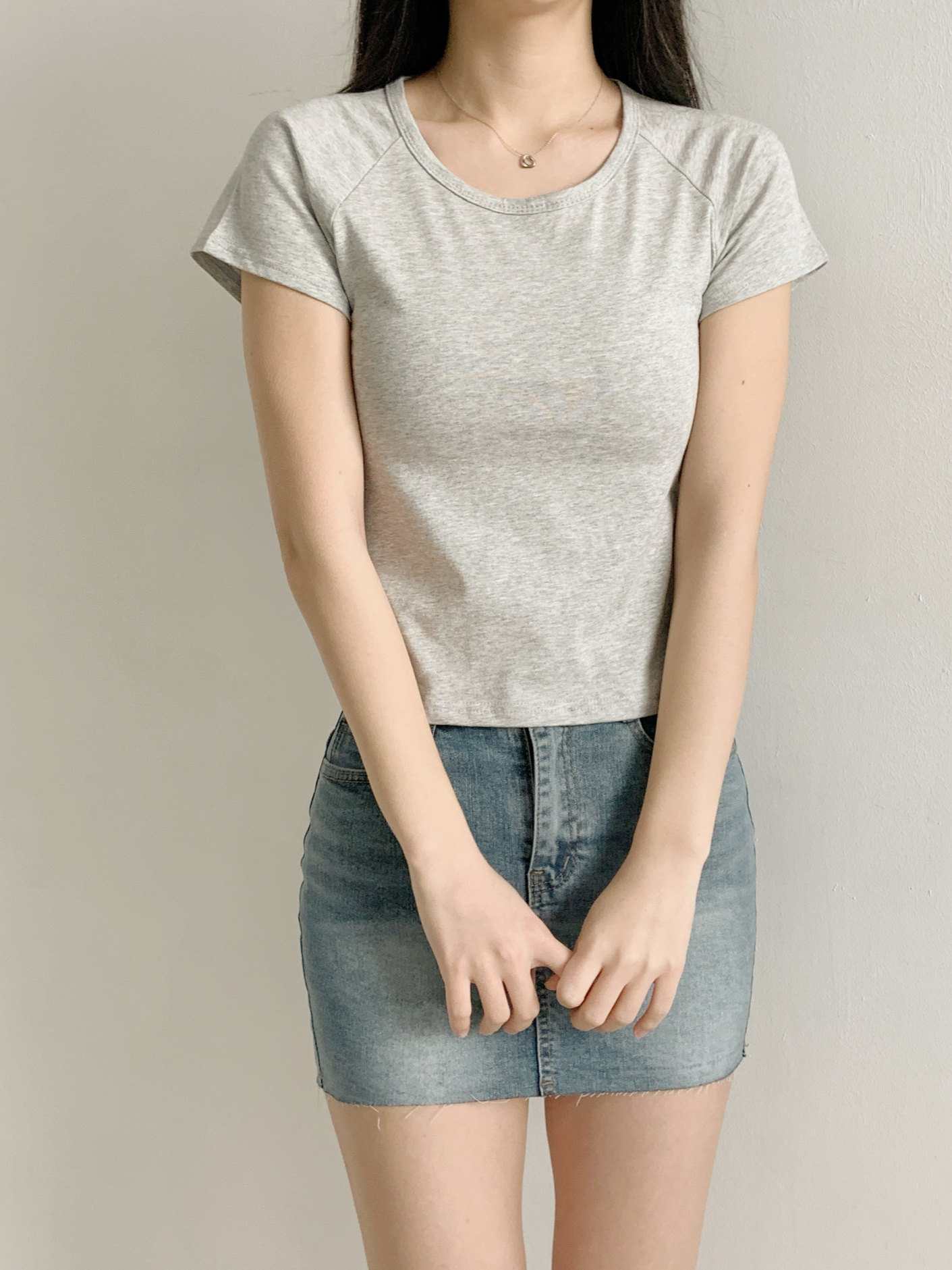 ラウンドネックラグラン半袖セミクロップド無地Tシャツ | 詳細画像14