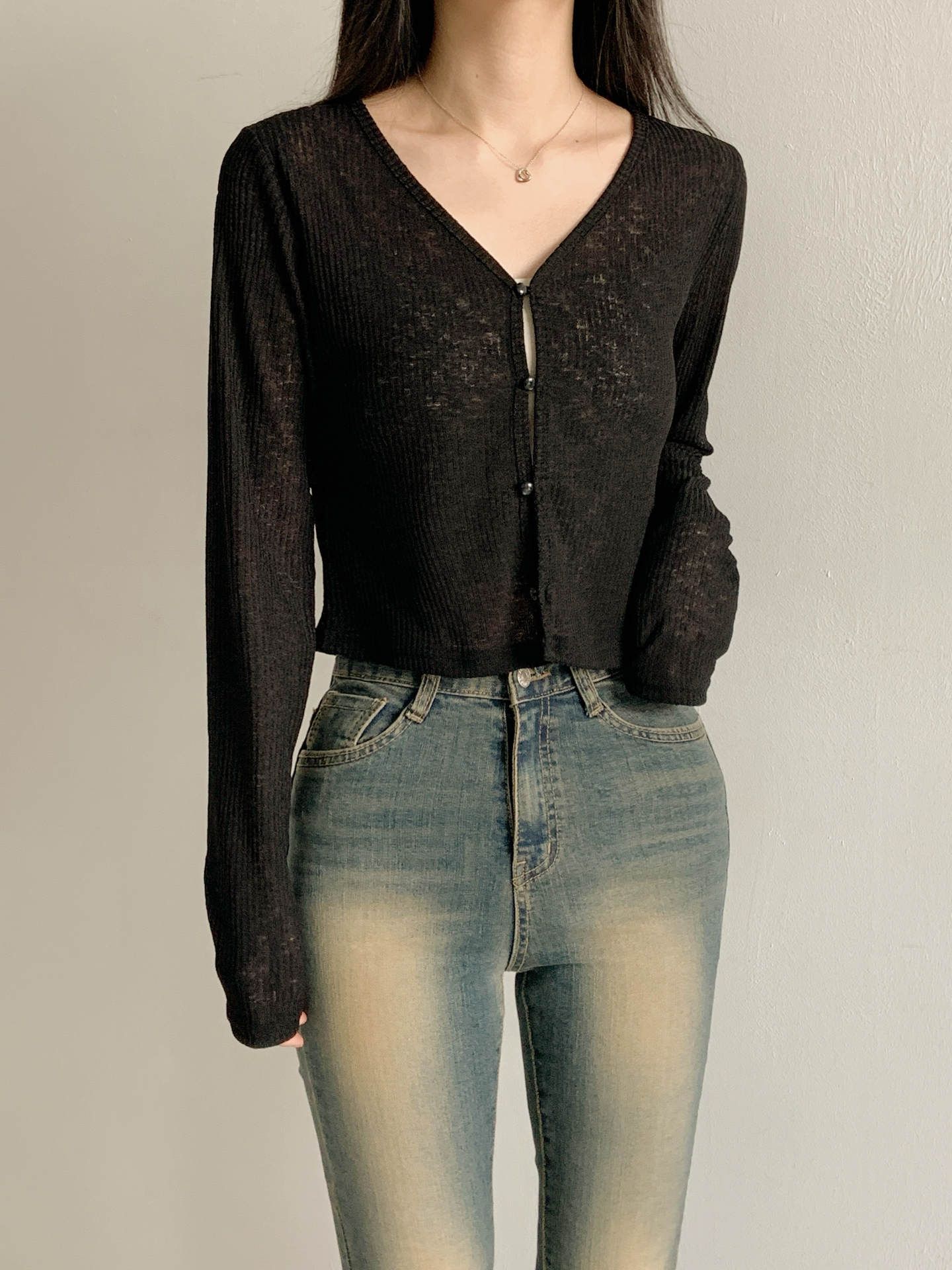 リブボタンVネッククロップドルーズ長袖無地カーディガン | 詳細画像7