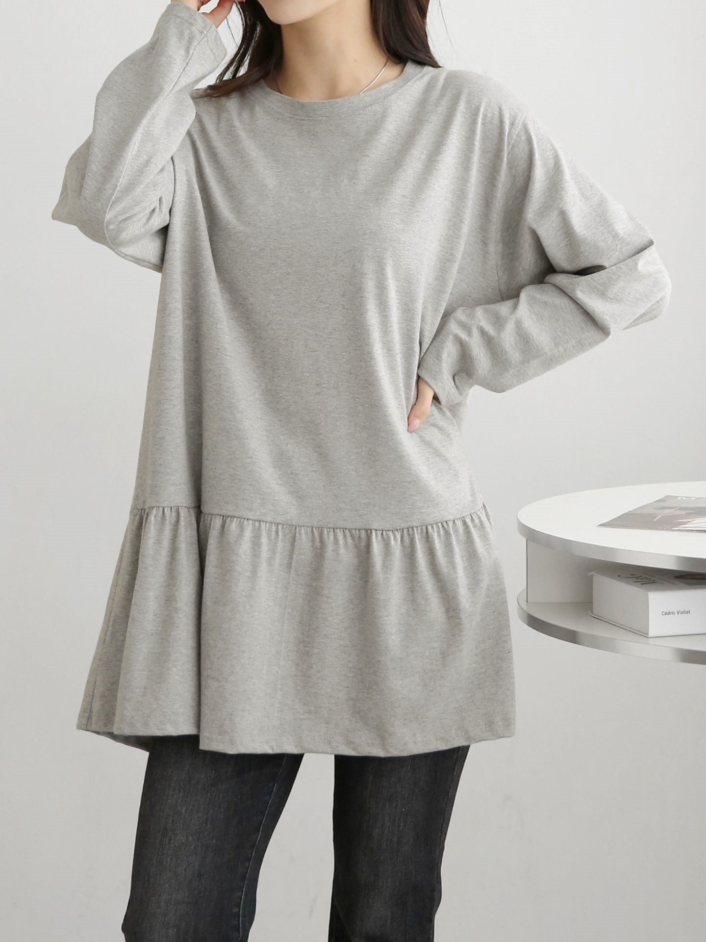 ラウンドネックラッフルボクシー長袖ミディ無地Tシャツ | 詳細画像10