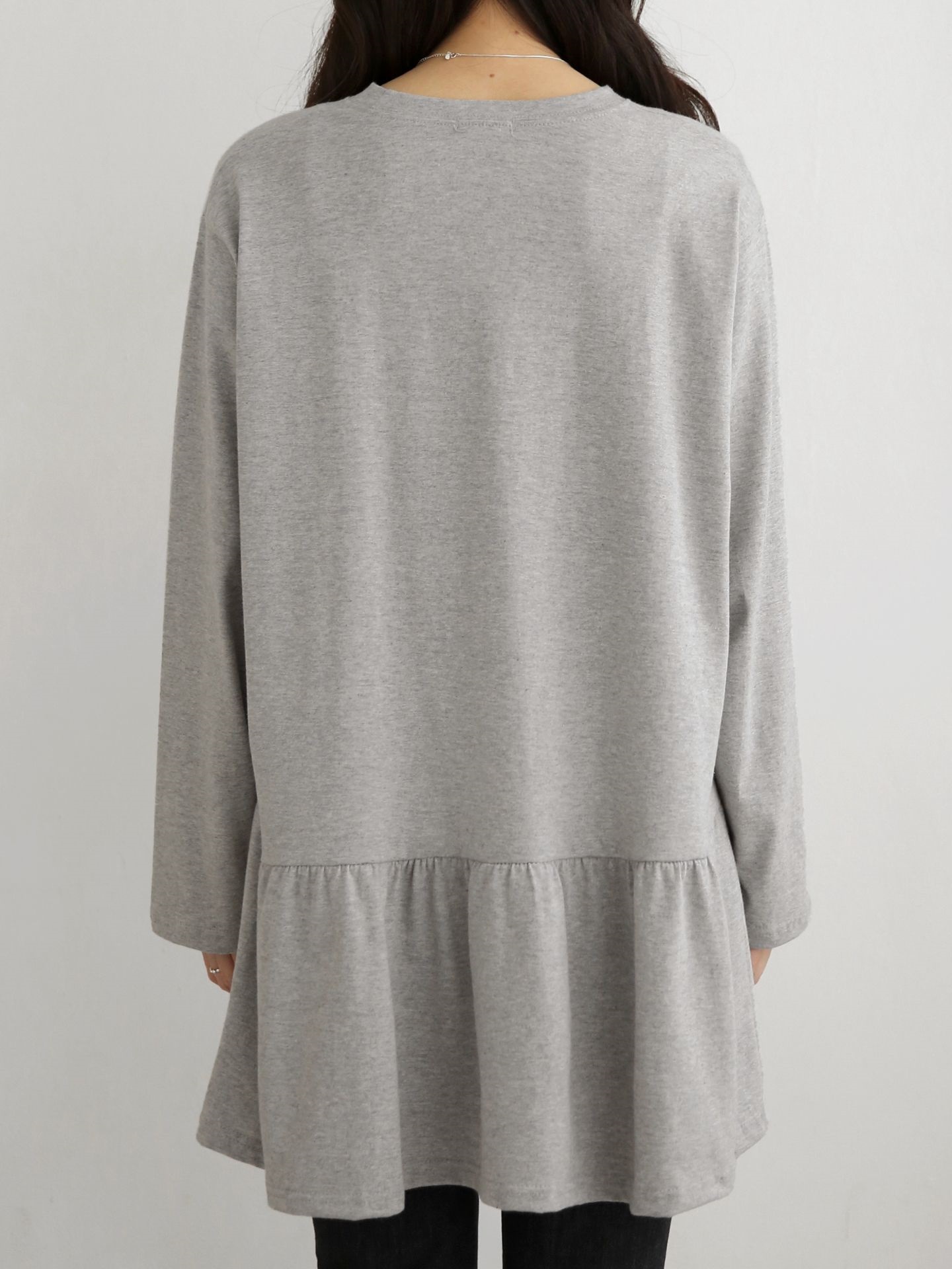 ラウンドネックラッフルボクシー長袖ミディ無地Tシャツ | 詳細画像15