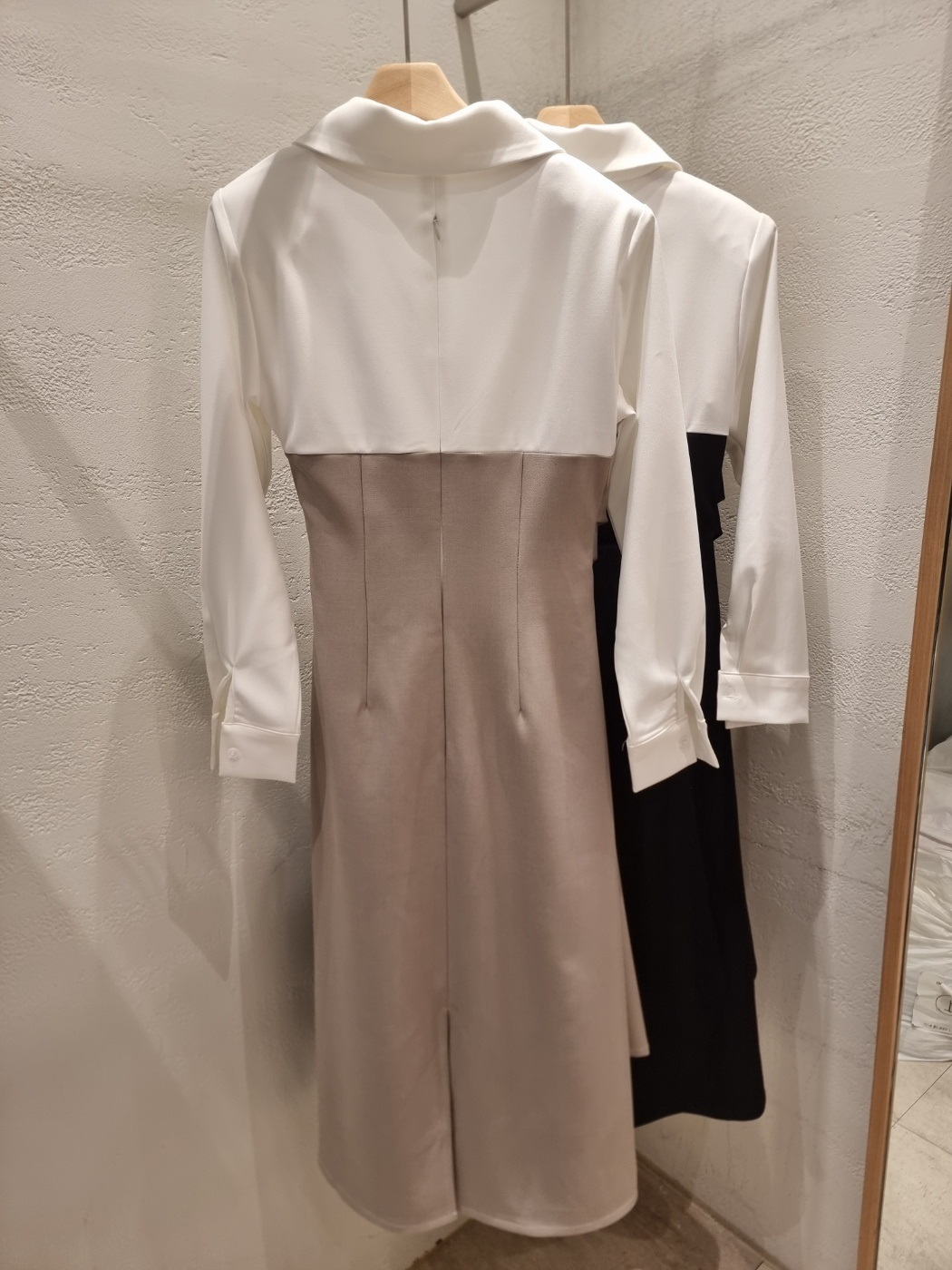 カラースリット肩パッドレイヤード風ハーフボタンロング長袖ギャザー配色ワンピース | 詳細画像23