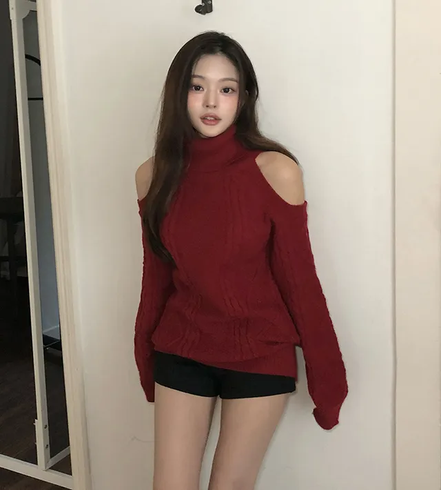 オフショルダー長袖ルーズタートルネックスリットケーブルニット | classicblanc | 詳細画像1