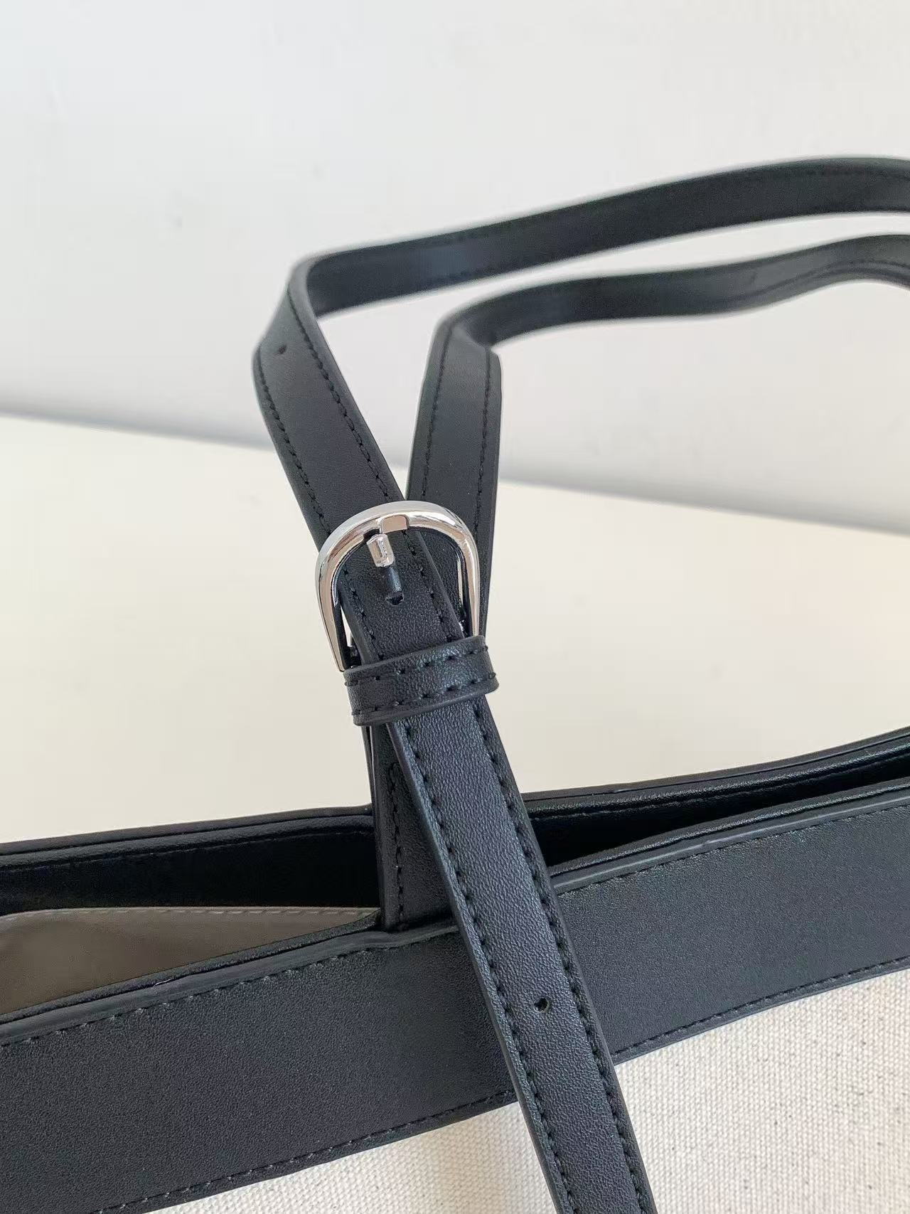 レザー調バックルマグネットボタン配色トートバッグ | 詳細画像11