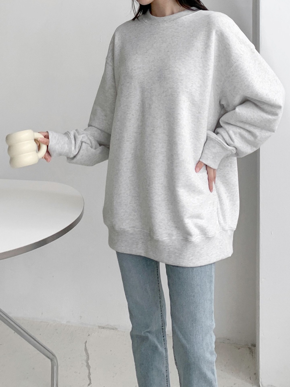 ラウンドネックオーバーサイズボクシー長袖無地スウェット | 詳細画像12
