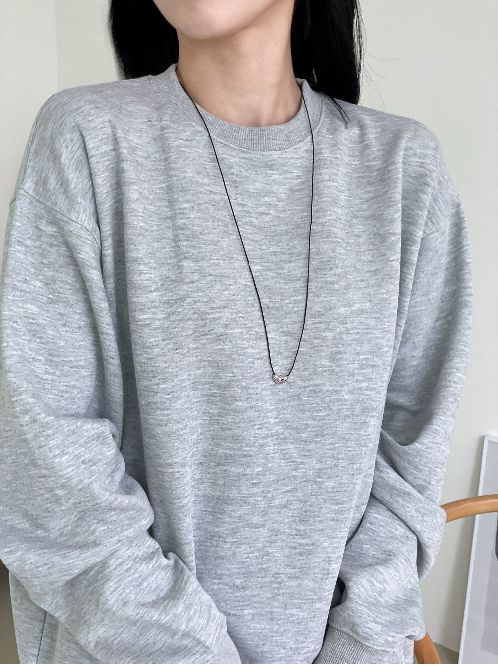 ラウンドネックオーバーサイズボクシー長袖無地スウェット | 詳細画像4