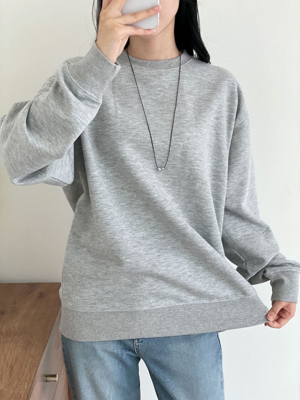 ラウンドネックオーバーサイズボクシー長袖無地スウェット | 詳細画像9