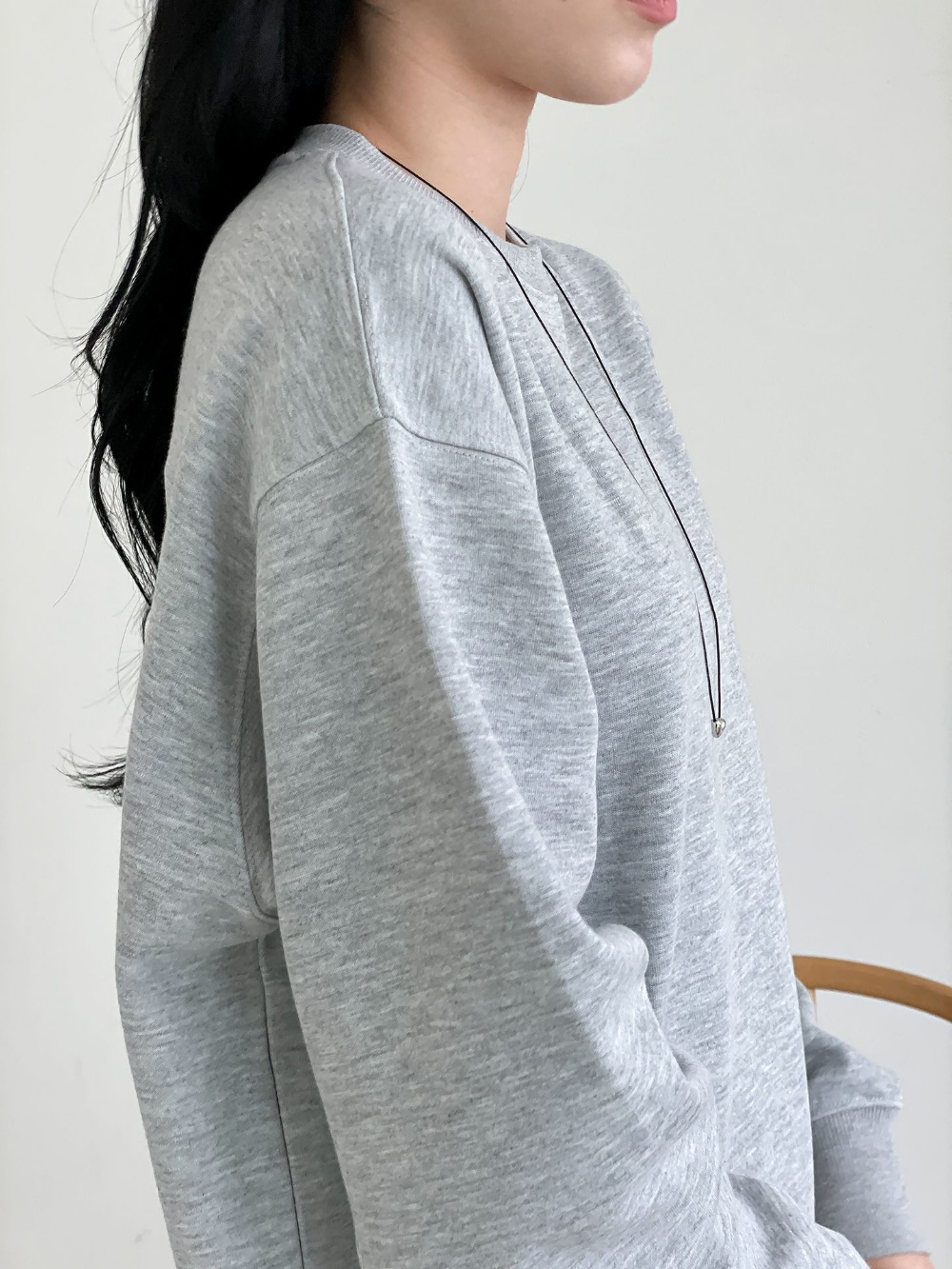 ラウンドネックオーバーサイズボクシー長袖無地スウェット | 詳細画像10