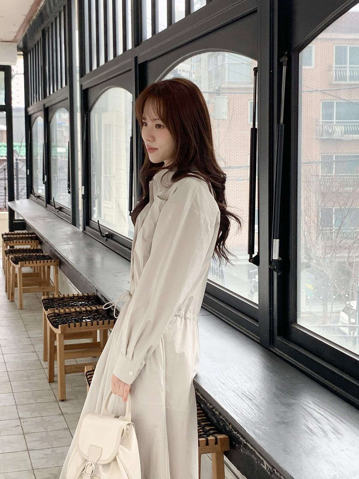 カラードローコードロングルーズ長袖アウトポケットフレア無地ワンピース | 詳細画像3