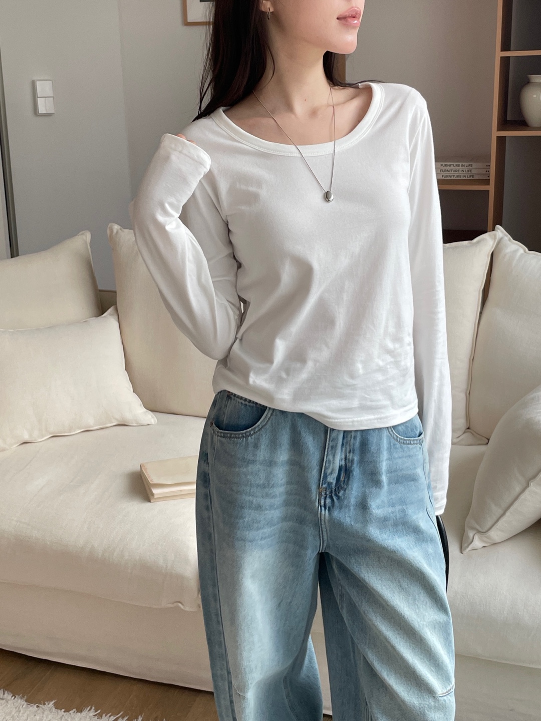 ラウンドネックベーシック長袖無地Tシャツ | 詳細画像2