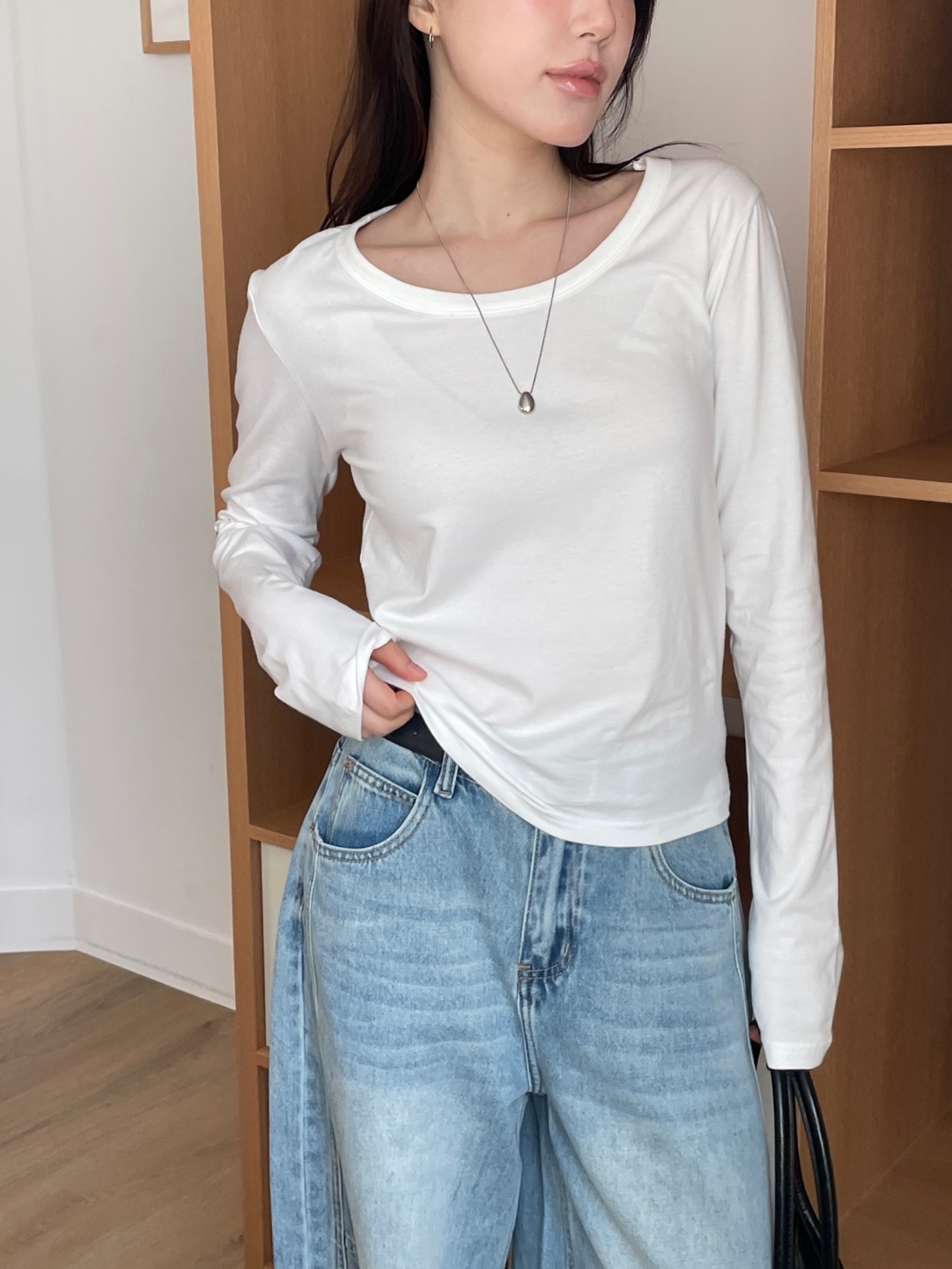 ラウンドネックベーシック長袖無地Tシャツ | 詳細画像7