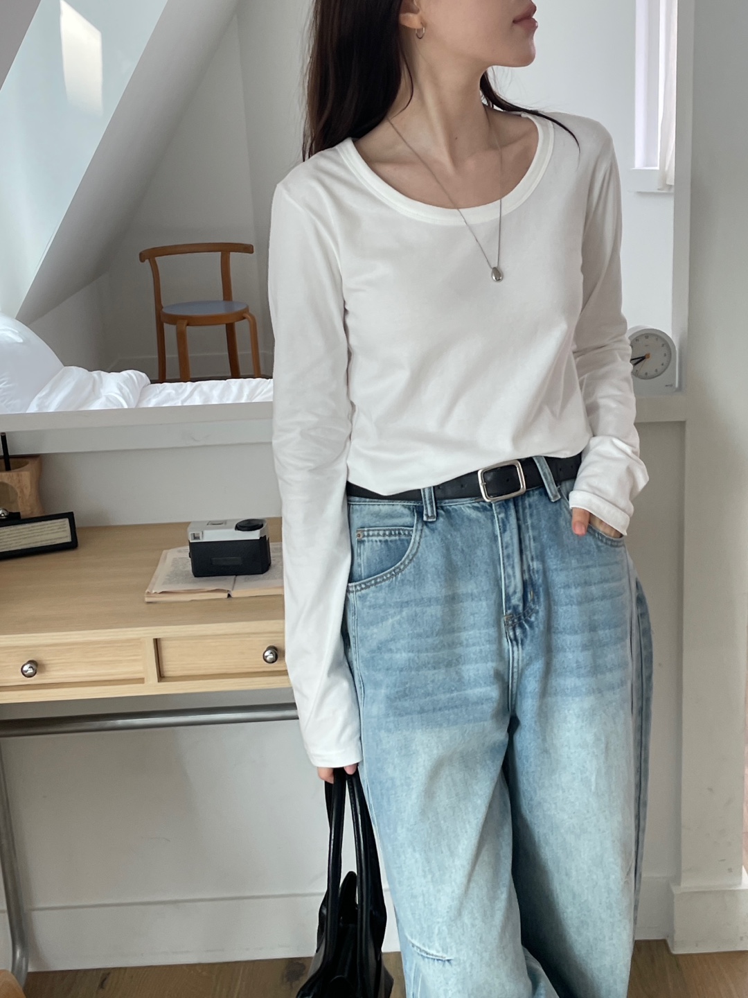 ラウンドネックベーシック長袖無地Tシャツ | 詳細画像16