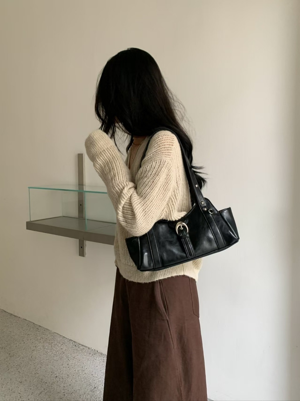 レザー調ベルトスタッズDリングトートバッグ | 詳細画像5