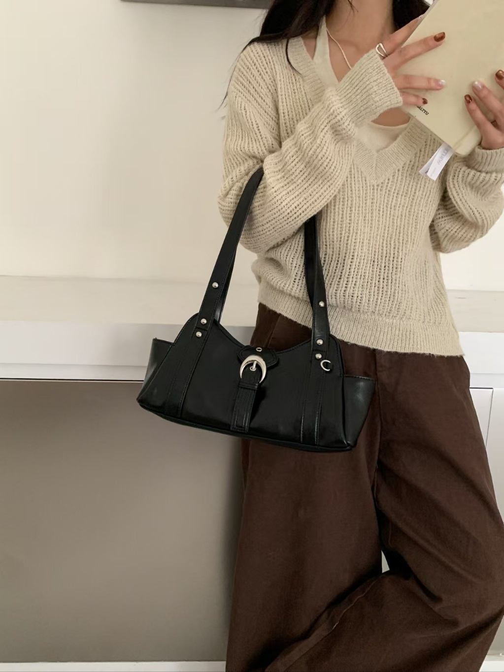 レザー調ベルトスタッズDリングトートバッグ | 詳細画像6