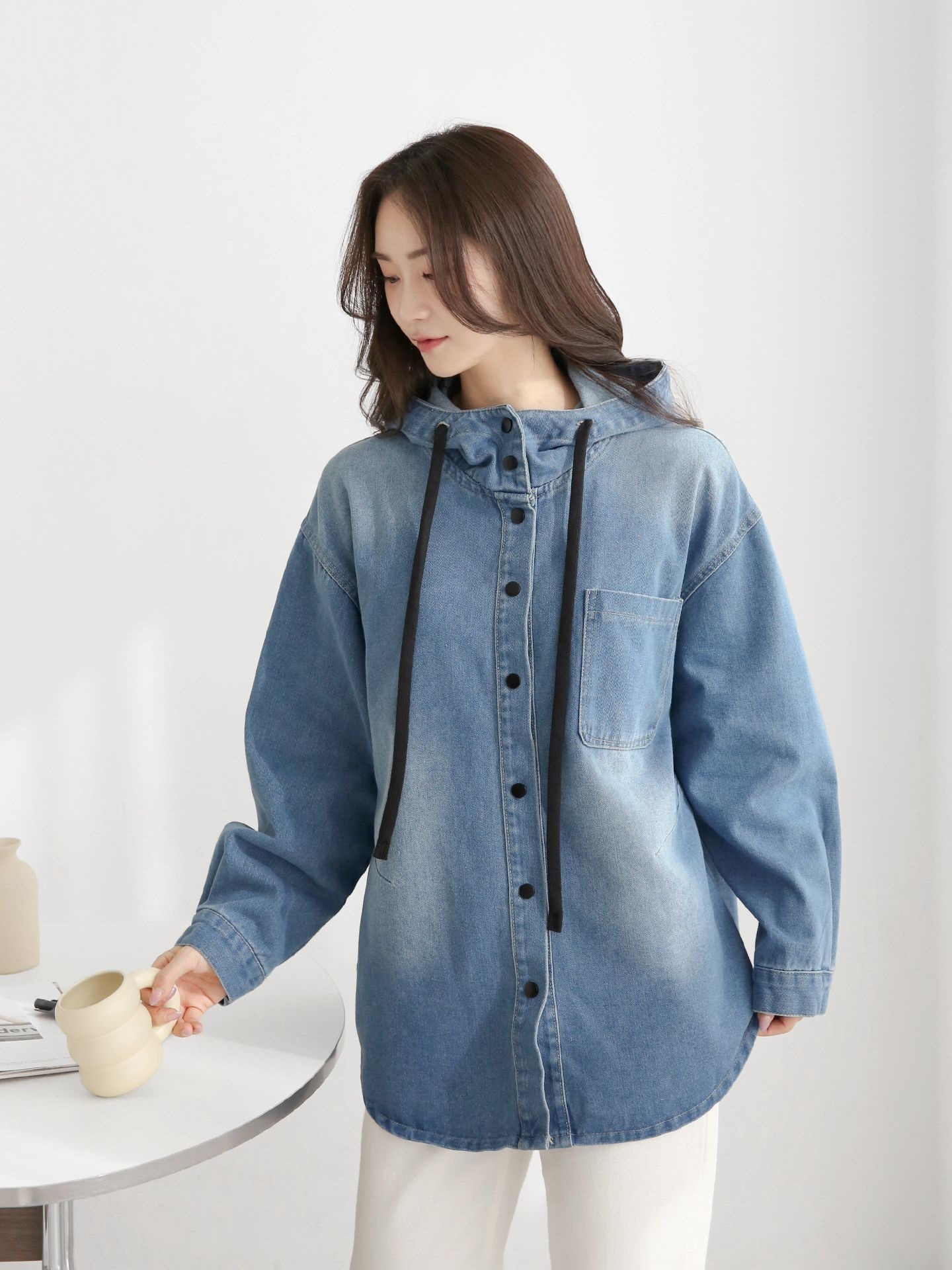 デニムストラップハーフネックフードラインオーバーサイズ長袖ワンポケットスナップボタンジャケット | 詳細画像5