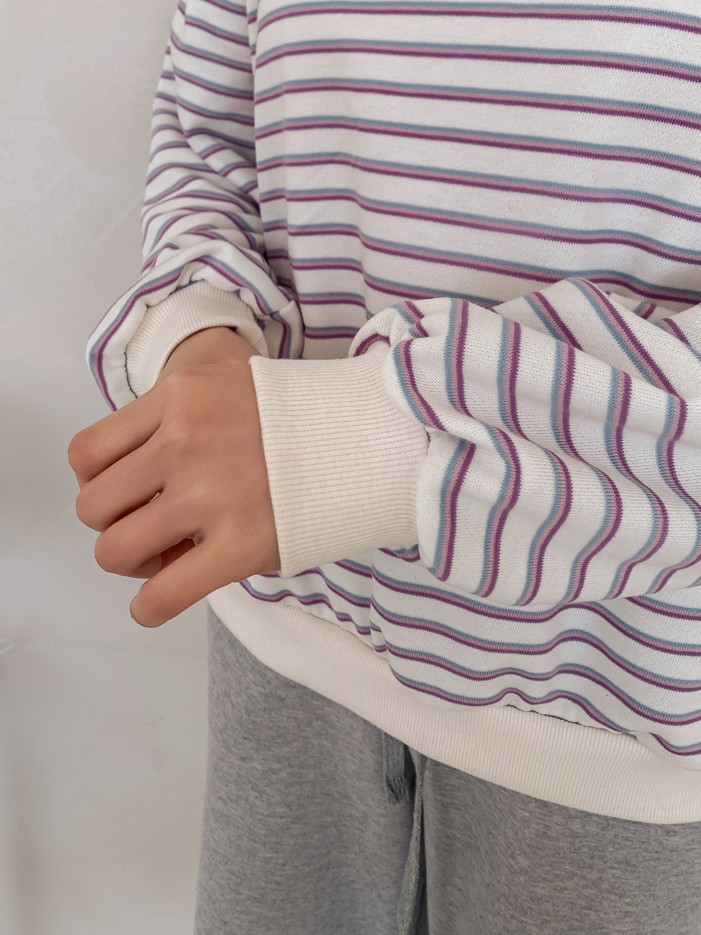 ラウンドネックルーズ長袖ボーダー配色スウェット | 詳細画像9