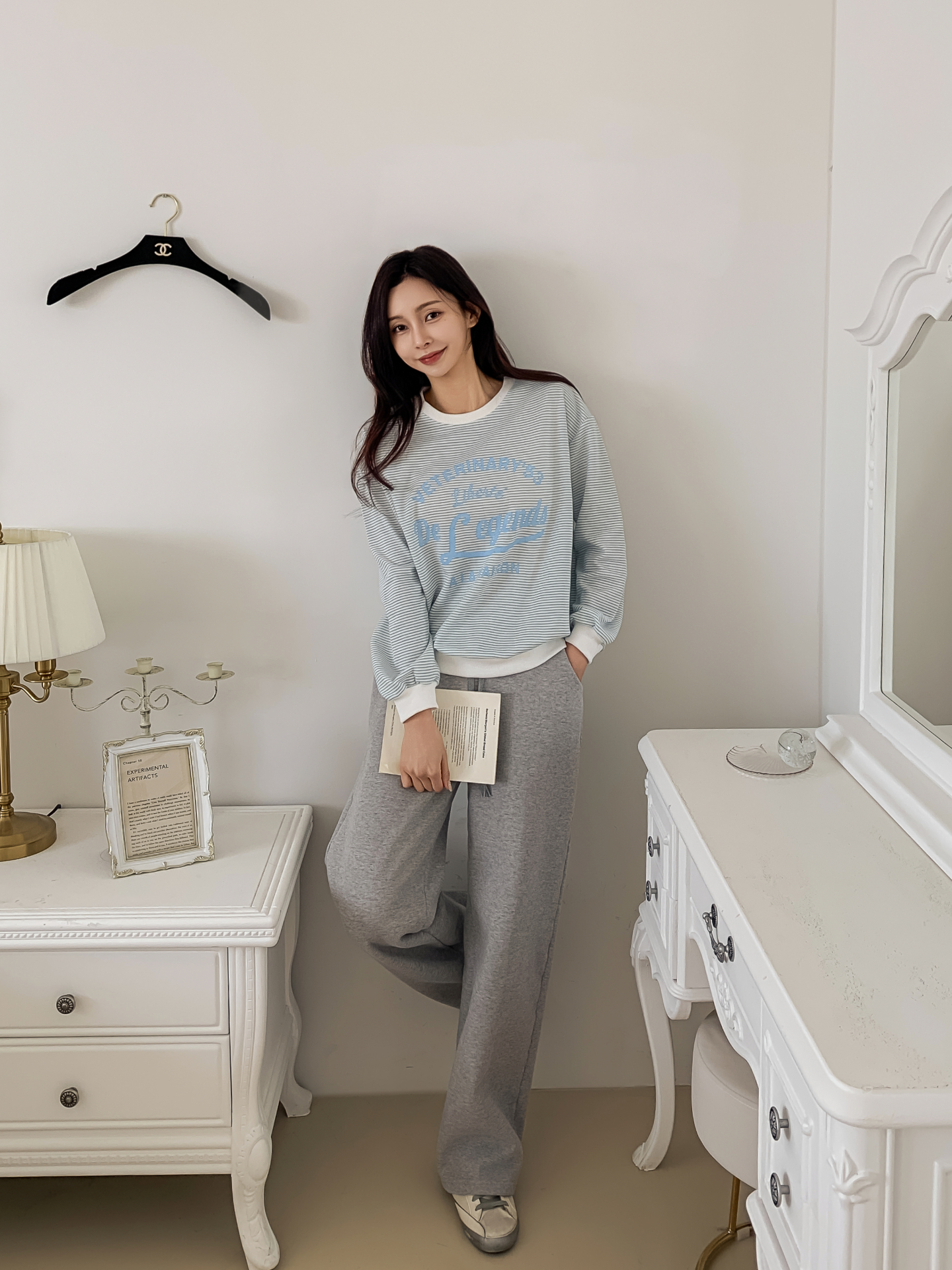 ラウンドネックルーズ長袖レタリングボーダー配色スウェット | 詳細画像11