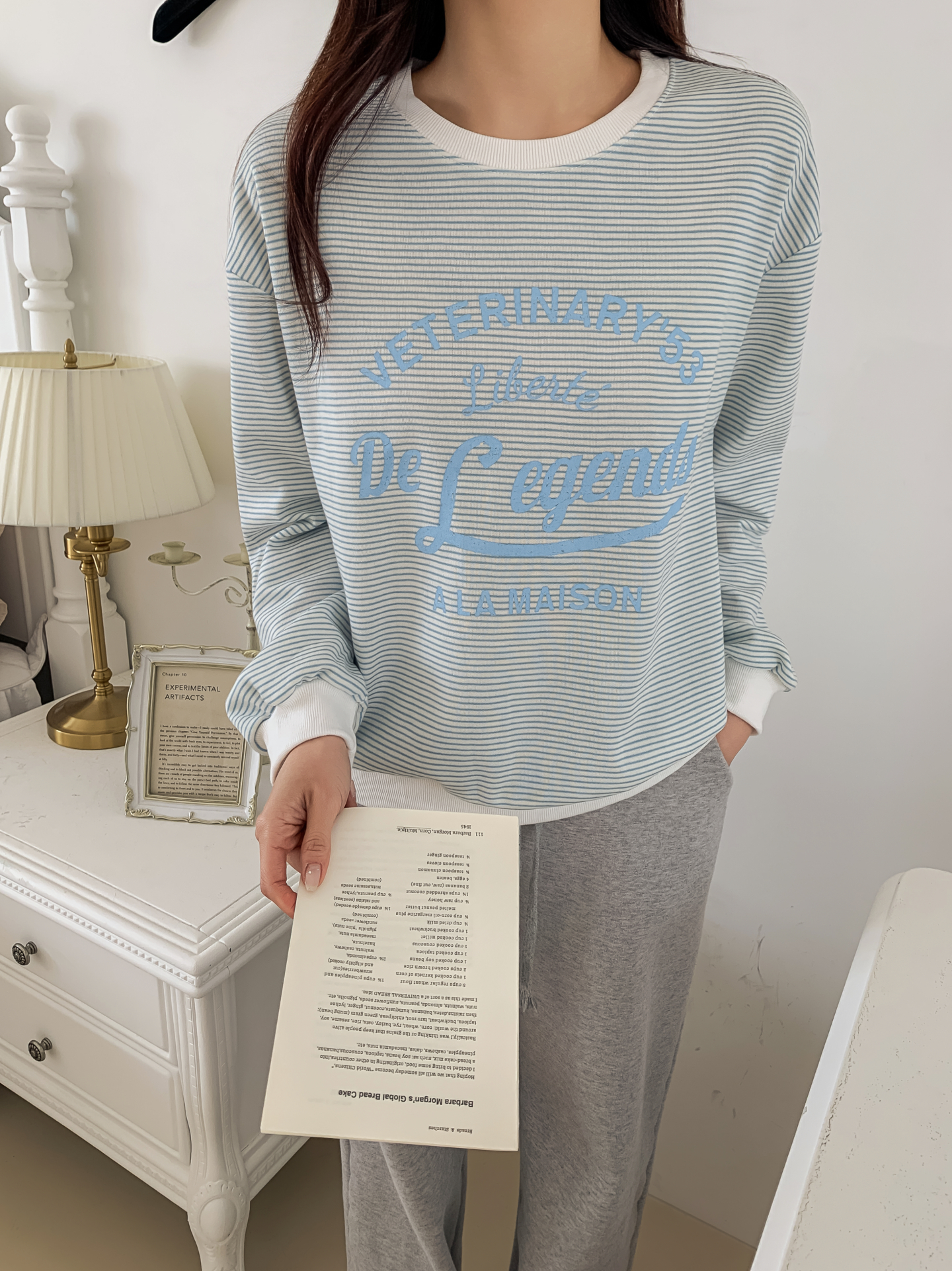 ラウンドネックルーズ長袖レタリングボーダー配色スウェット | 詳細画像14