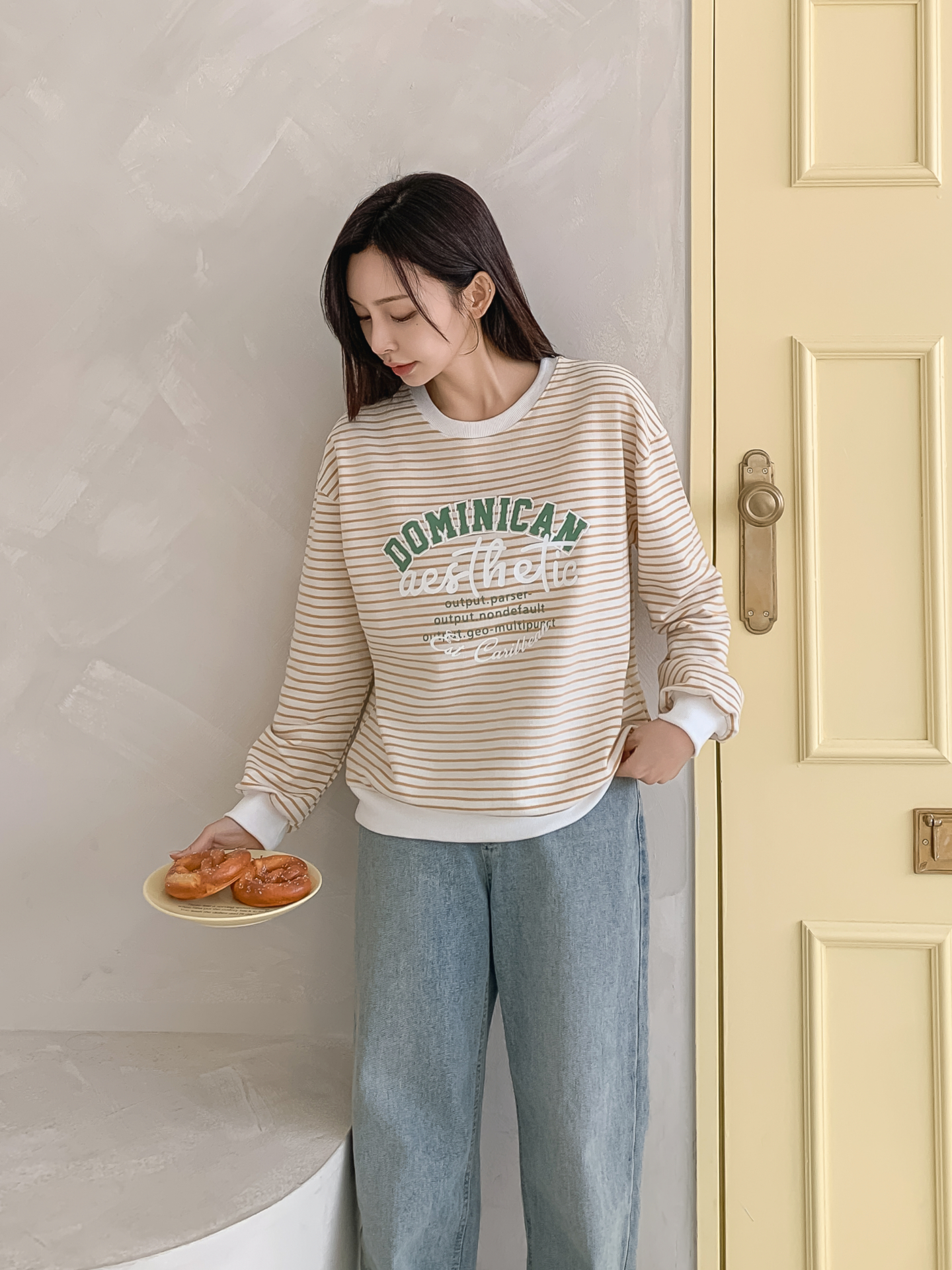 ラウンドネックルーズ長袖レタリングボーダースウェット | 詳細画像12