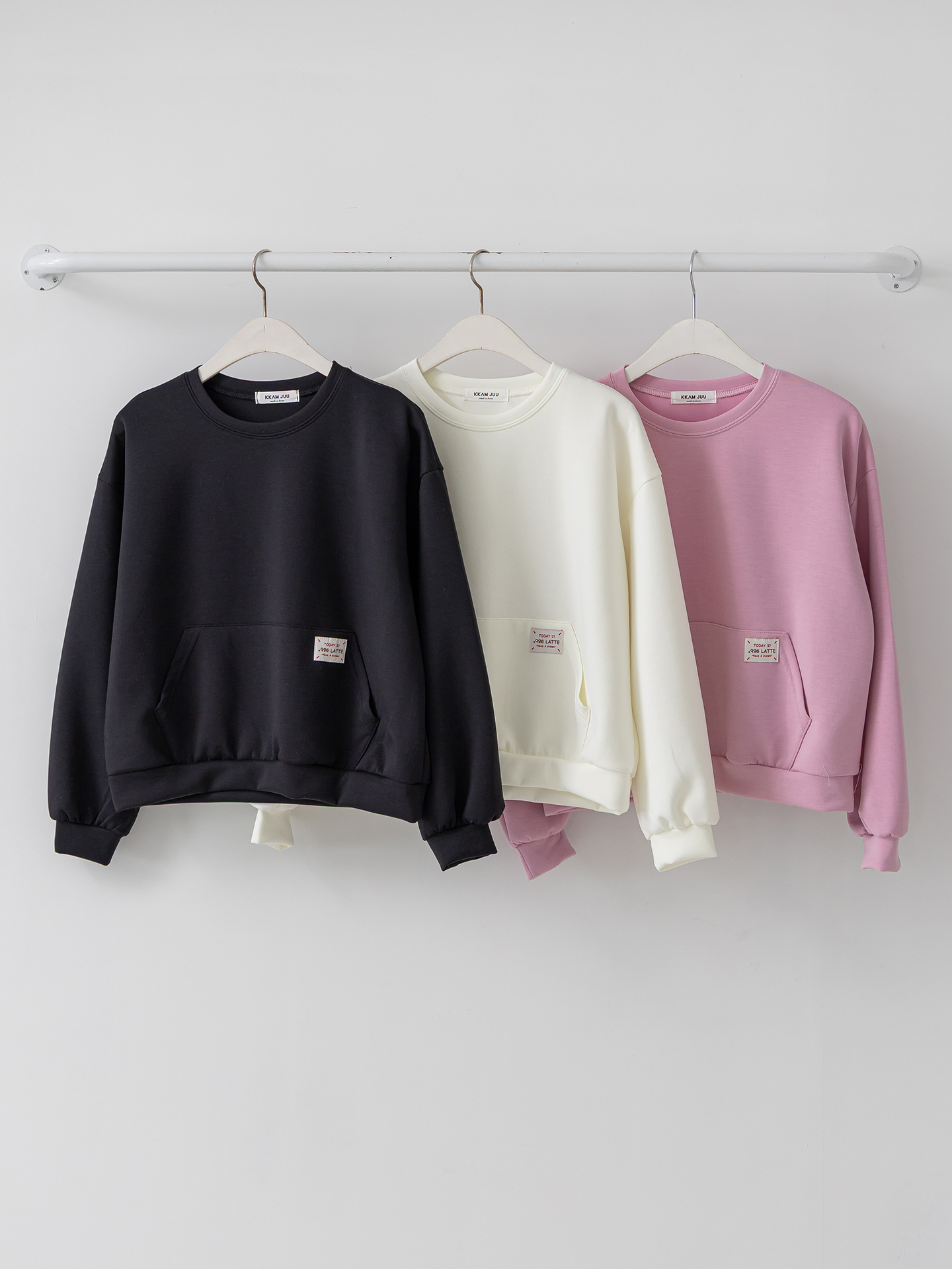 ラウンドネックパッチオーバーサイズ長袖カンガルーポケット無地スウェット | 詳細画像25