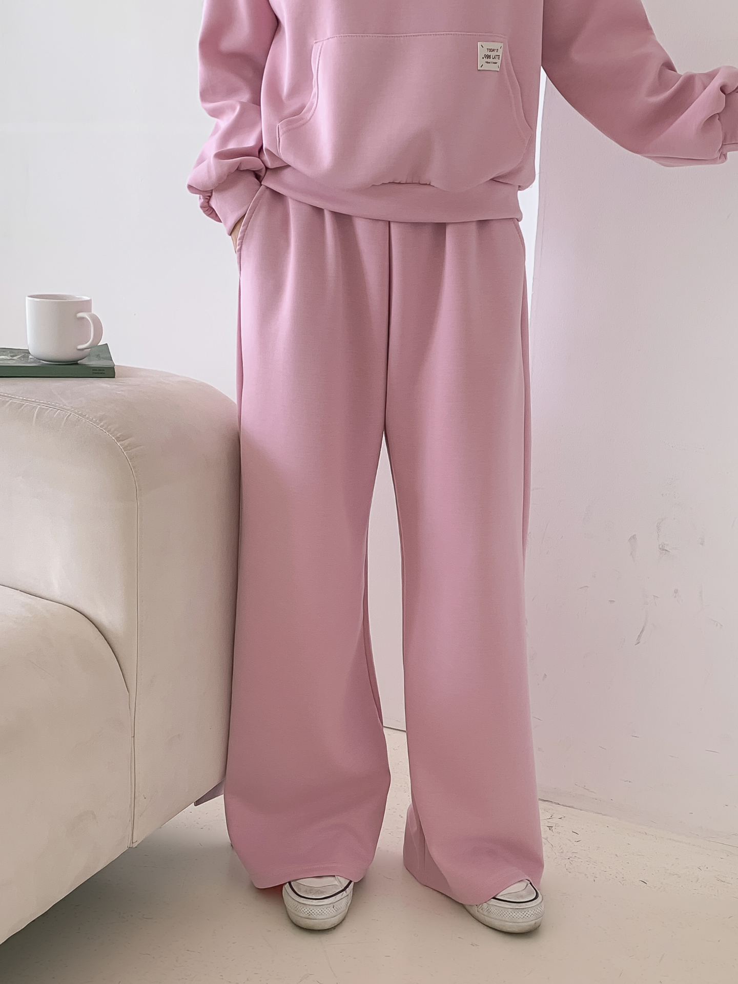 ラウンドネックパッチオーバーサイズ長袖カンガルーポケット無地スウェット | 詳細画像21