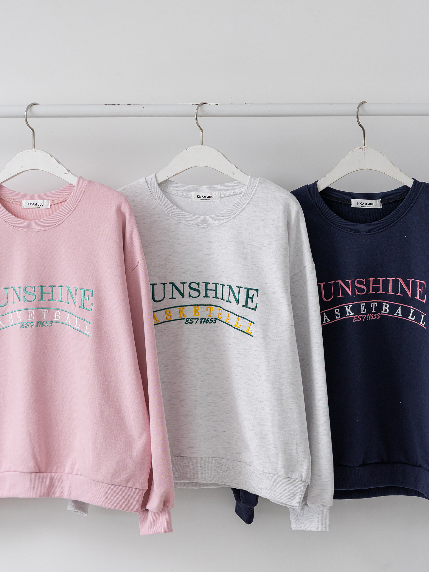 ラウンドネックルーズ長袖刺繍スウェット | 詳細画像32