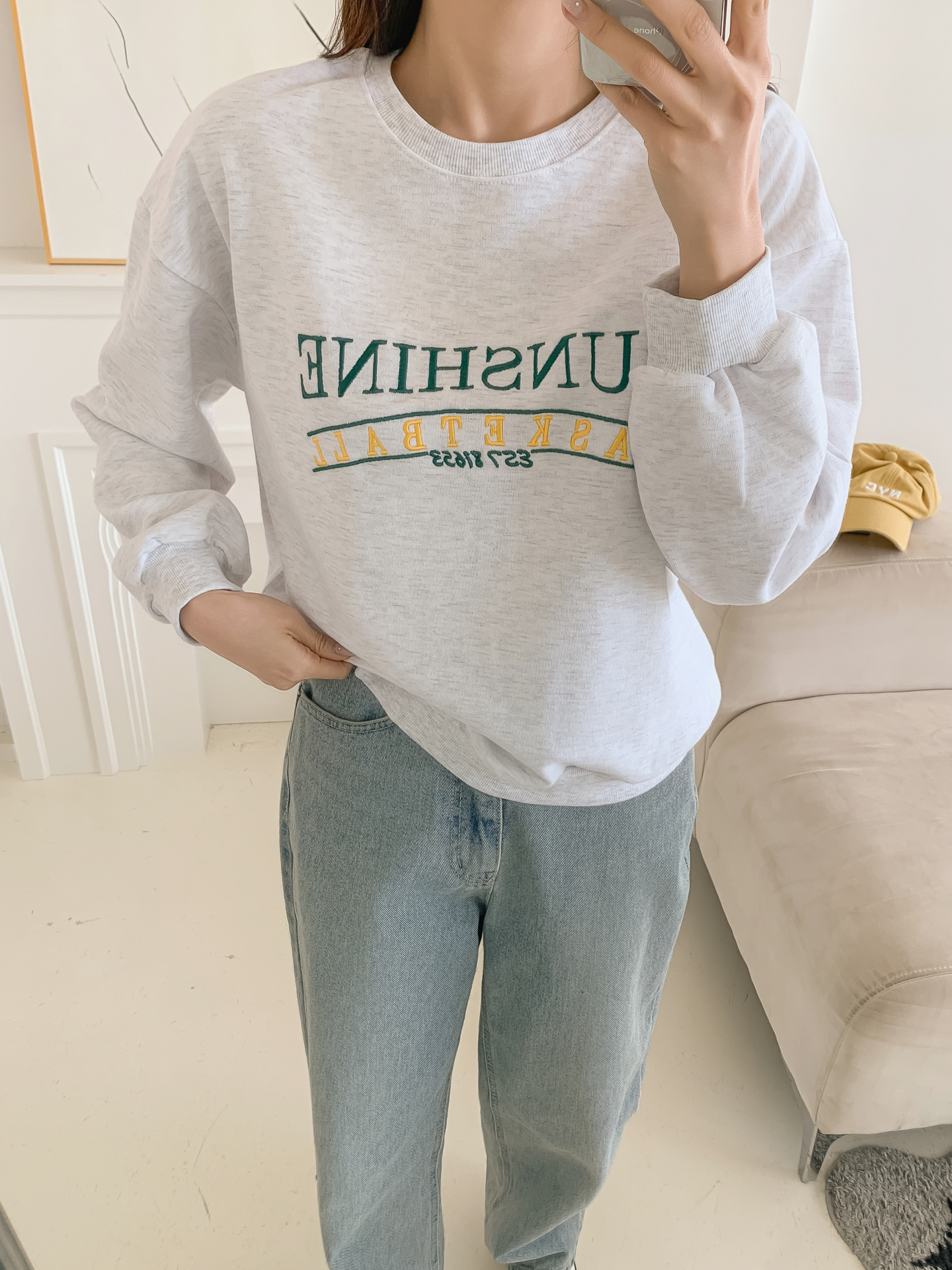 ラウンドネックルーズ長袖刺繍スウェット | 詳細画像16